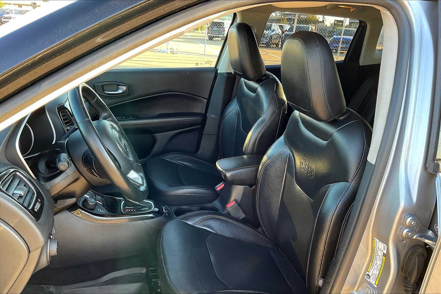 Thumbnail: 2019 Jeep Compass - 11