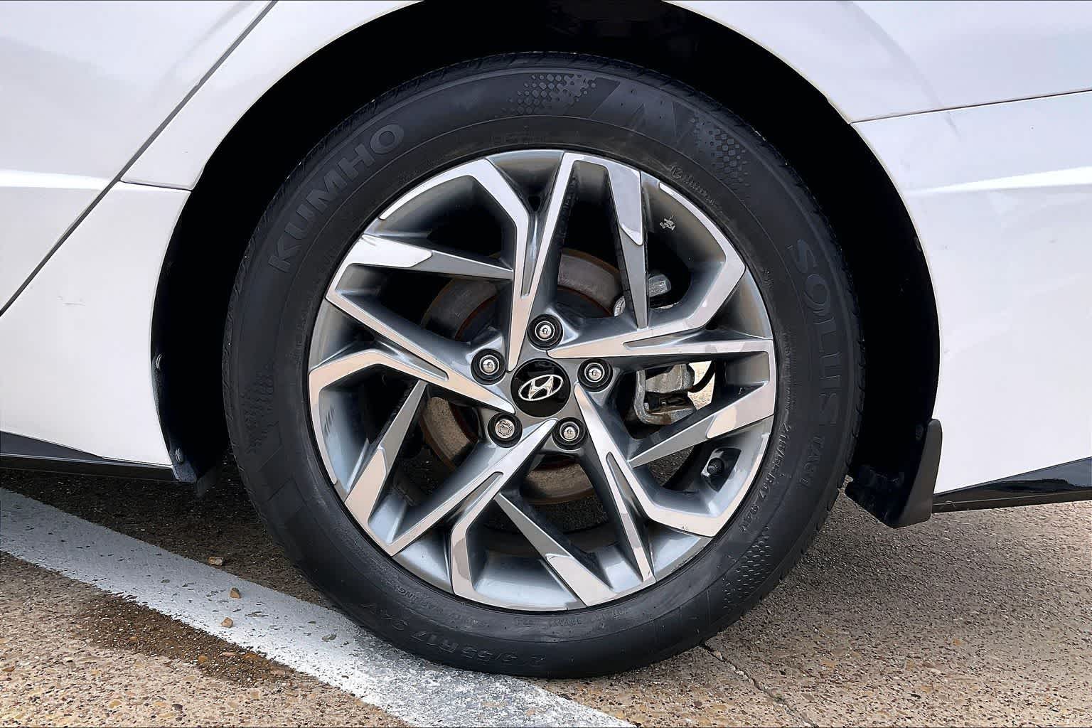 Thumbnail: 2023 Hyundai Sonata - 8