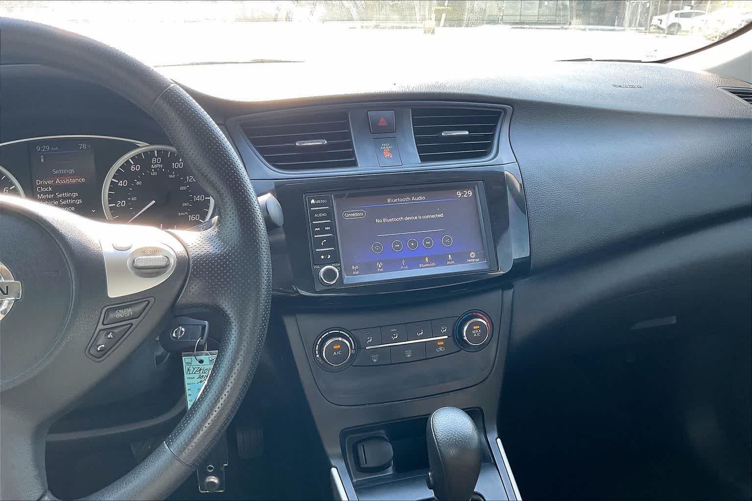 Thumbnail: 2019 Nissan Sentra - 13