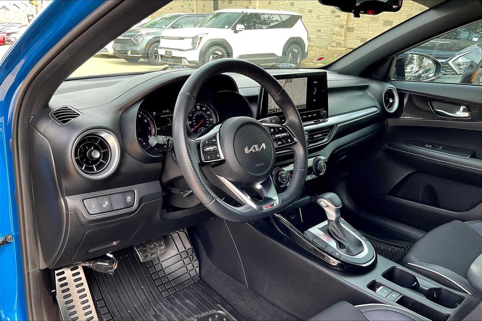 Thumbnail: 2023 Kia Forte - 2