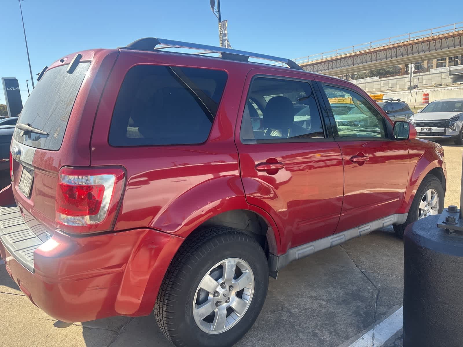 Used 2010 Ford Escape Limited with VIN 1FMCU0E7XAKC95438 for sale in Mesquite, TX