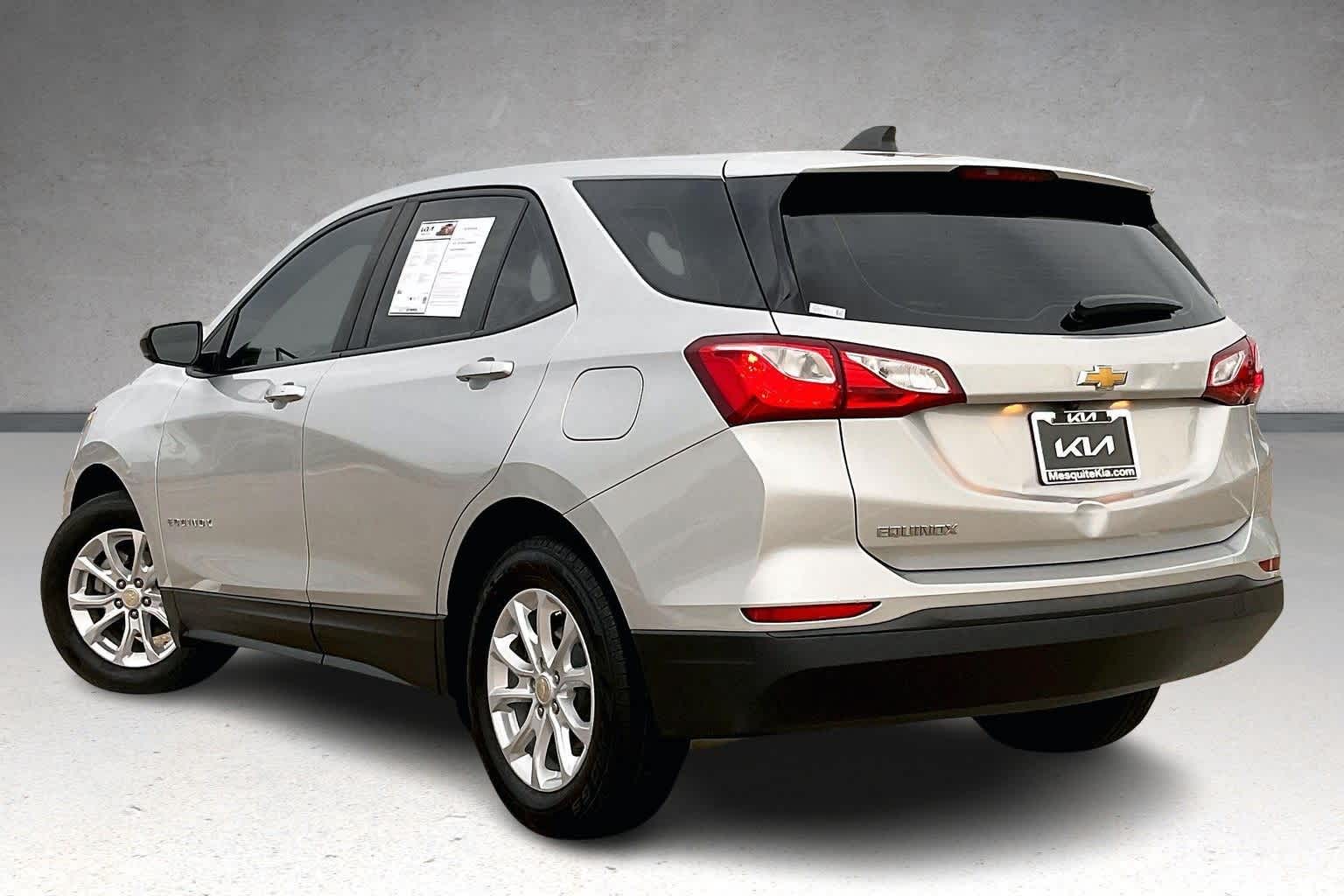 2021 Chevrolet Equinox LS photo 4