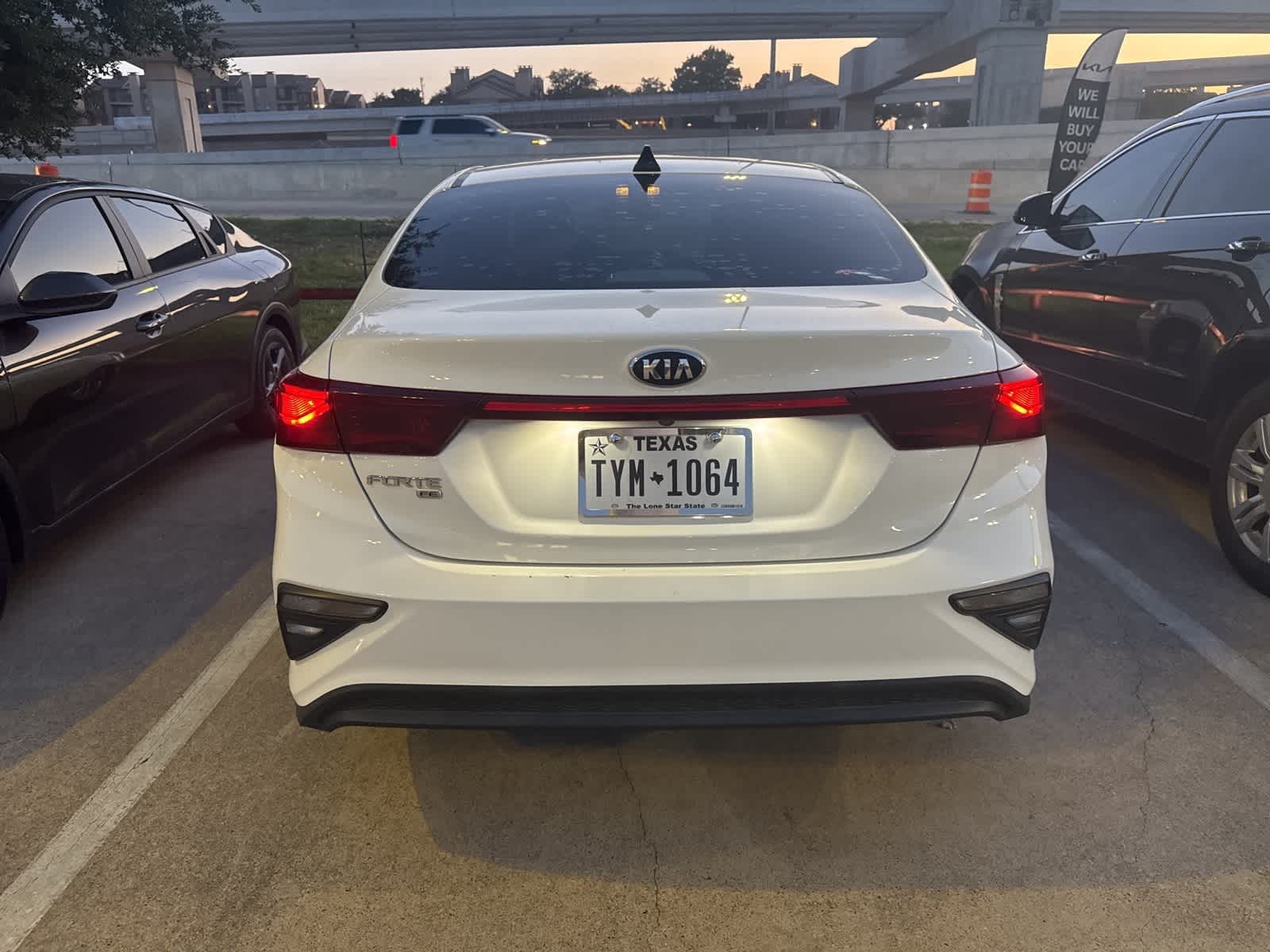 Thumbnail: 2019 Kia Forte - 4