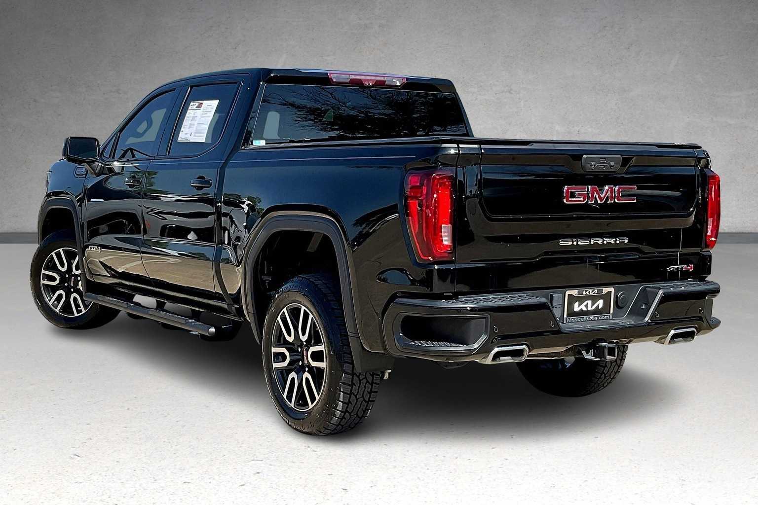 Thumbnail: 2022 GMC Sierra 1500 - 4