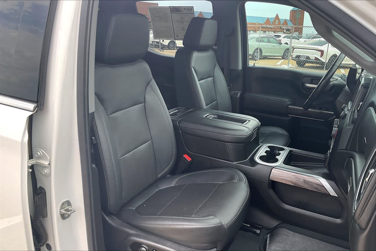 Thumbnail: 2021 Chevrolet Silverado 1500 - 13