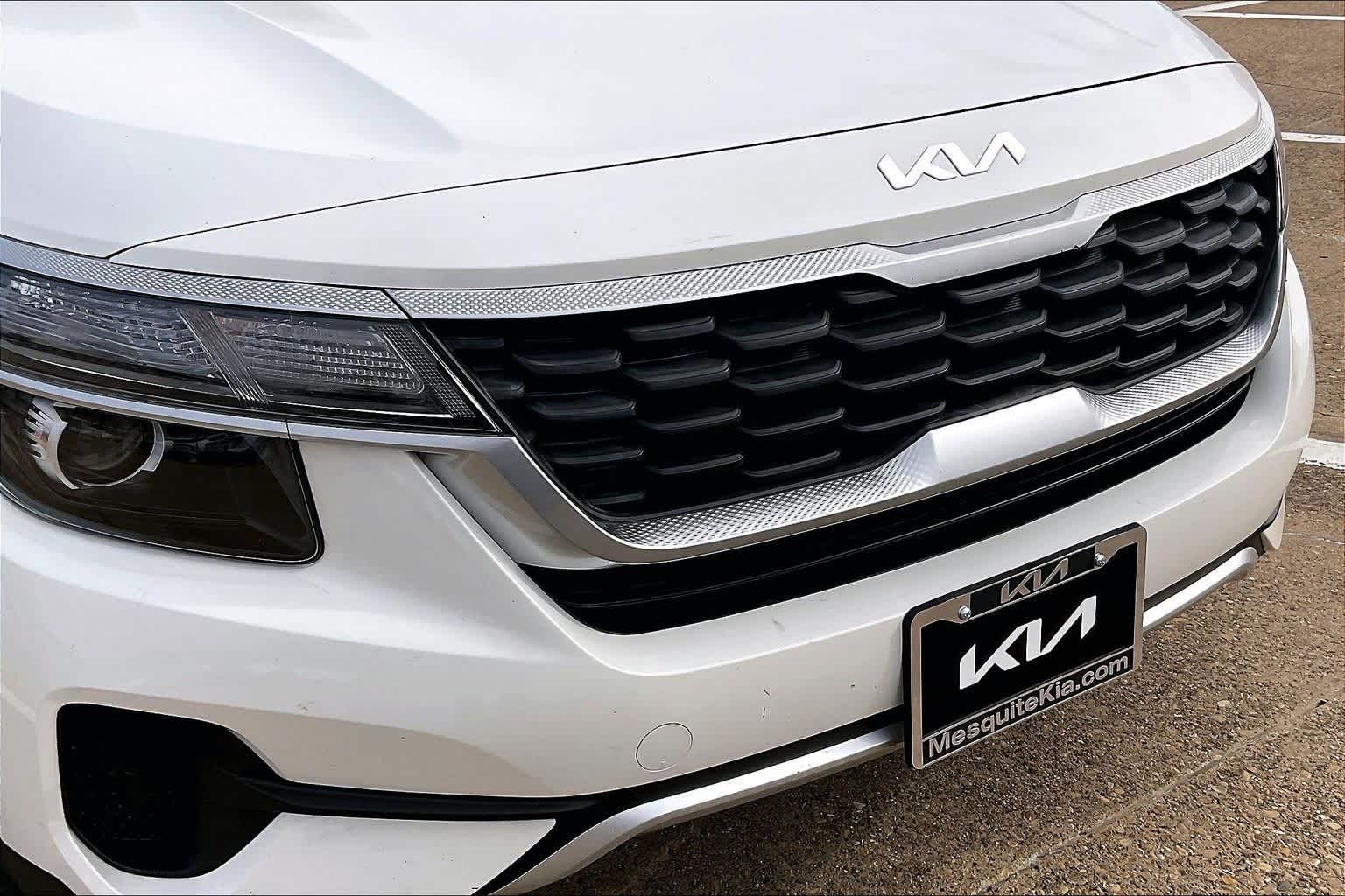 Thumbnail: 2022 Kia Seltos - 32