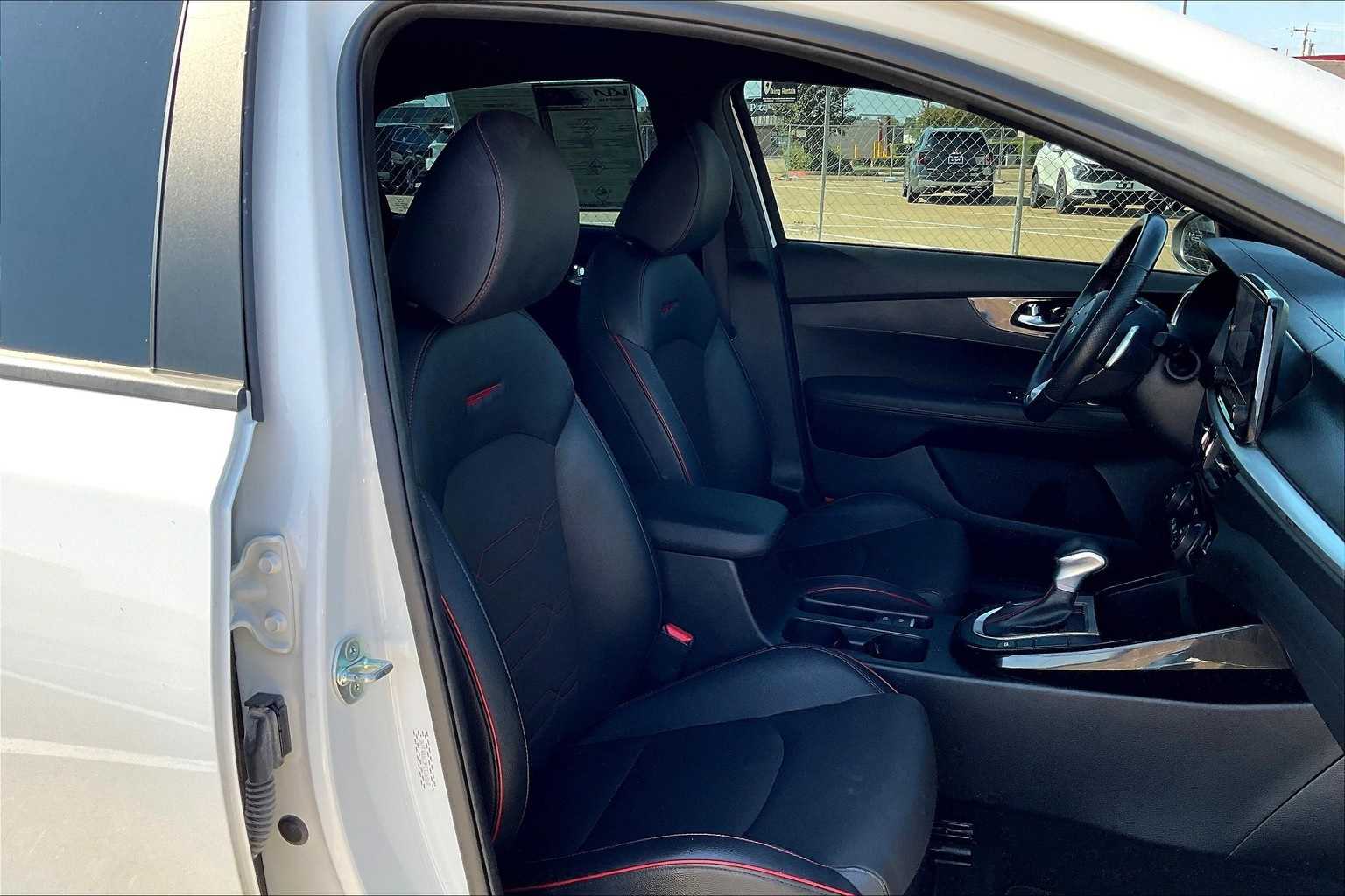 Thumbnail: 2023 Kia Forte - 13