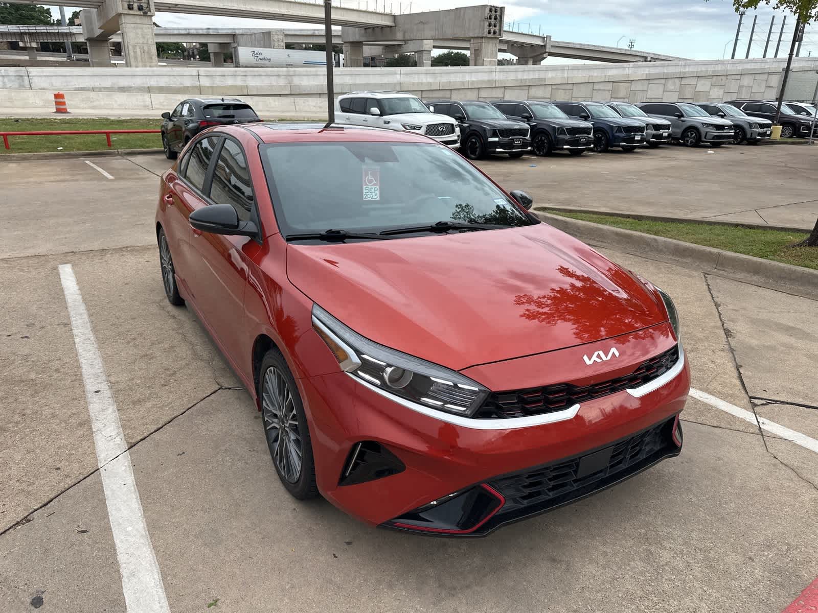 Thumbnail: 2022 Kia Forte - 2