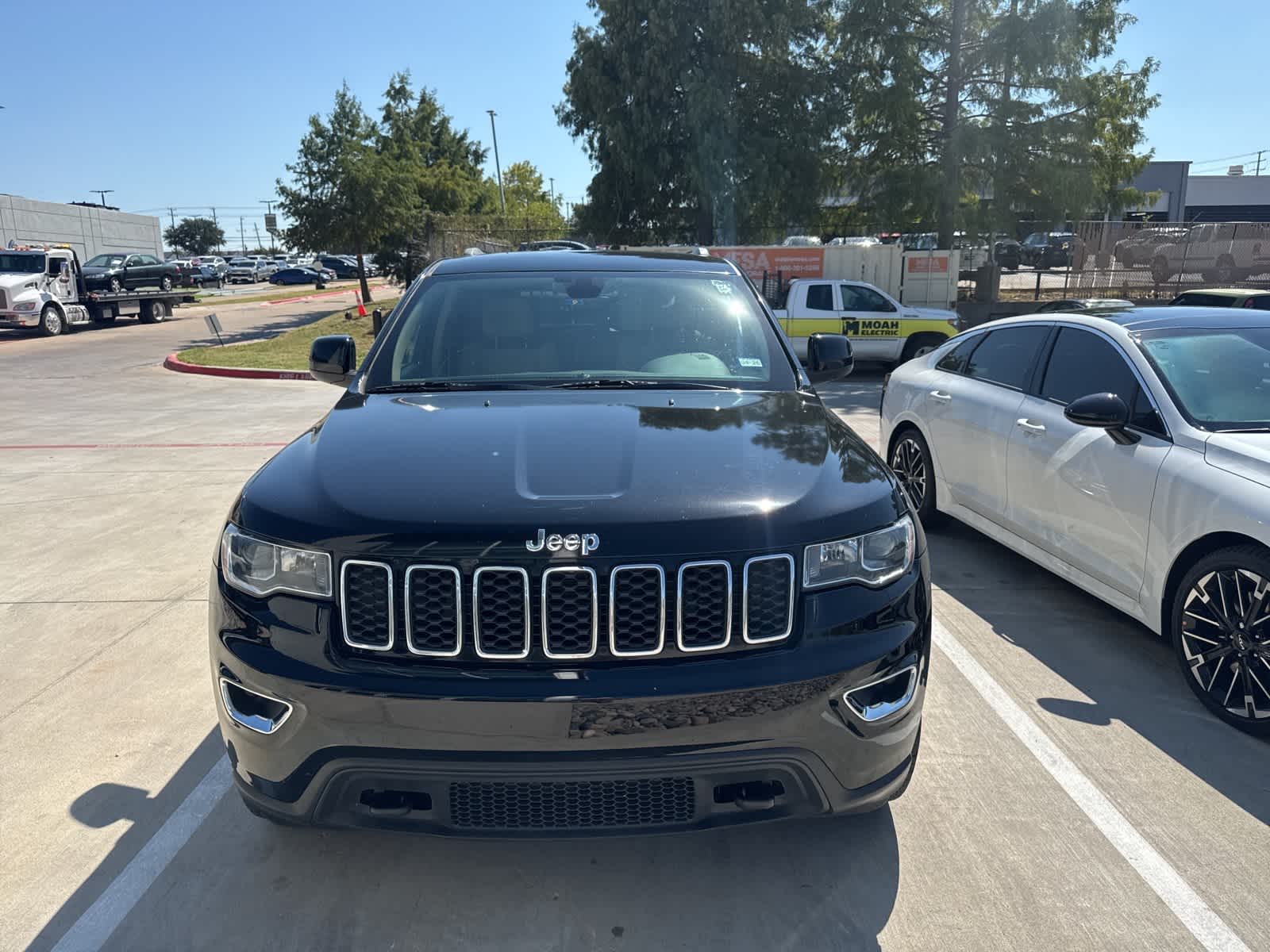 Thumbnail: 2018 Jeep Grand Cherokee - 2