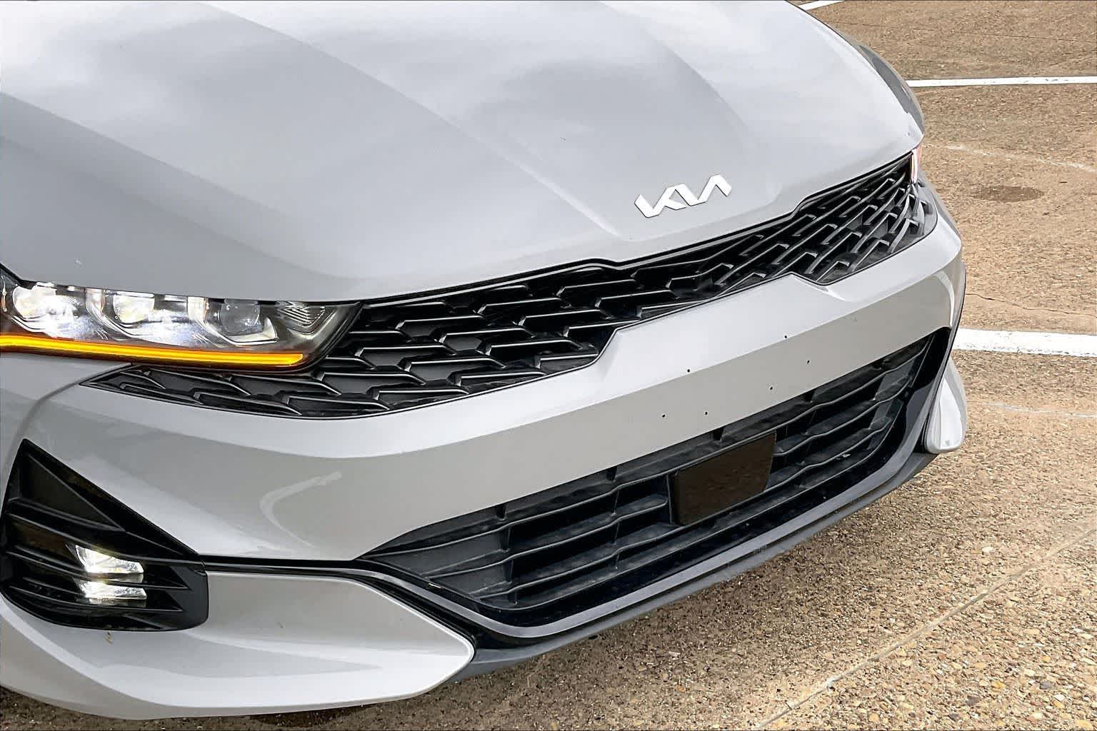 Thumbnail: 2024 Kia K5 - 32