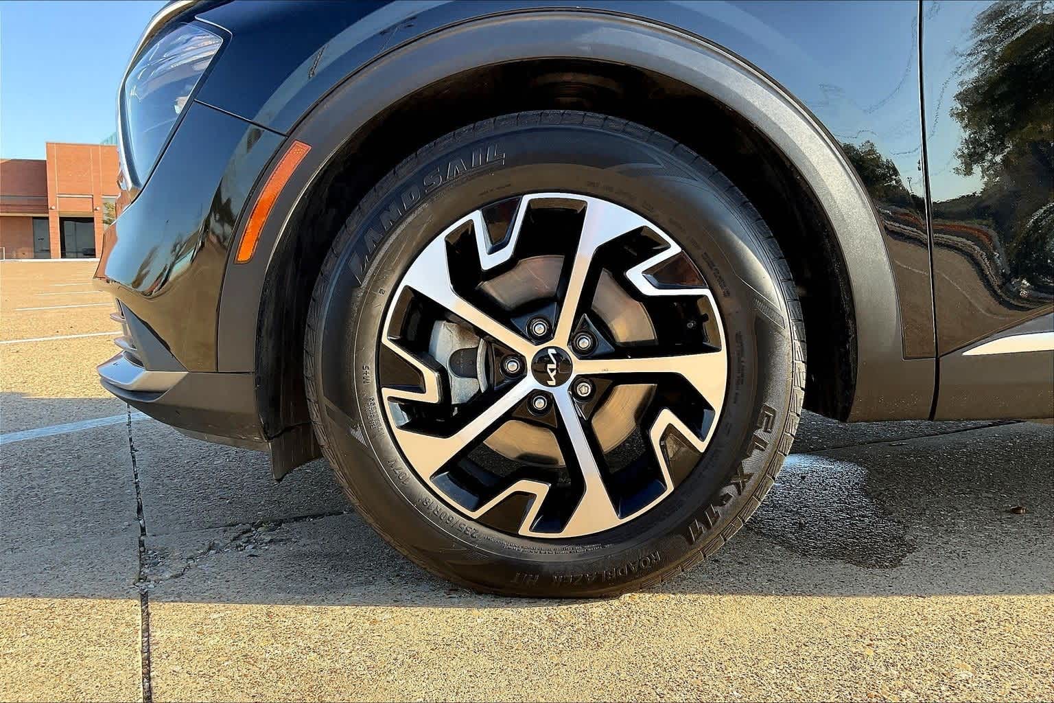 Thumbnail: 2023 Kia Sportage - 7