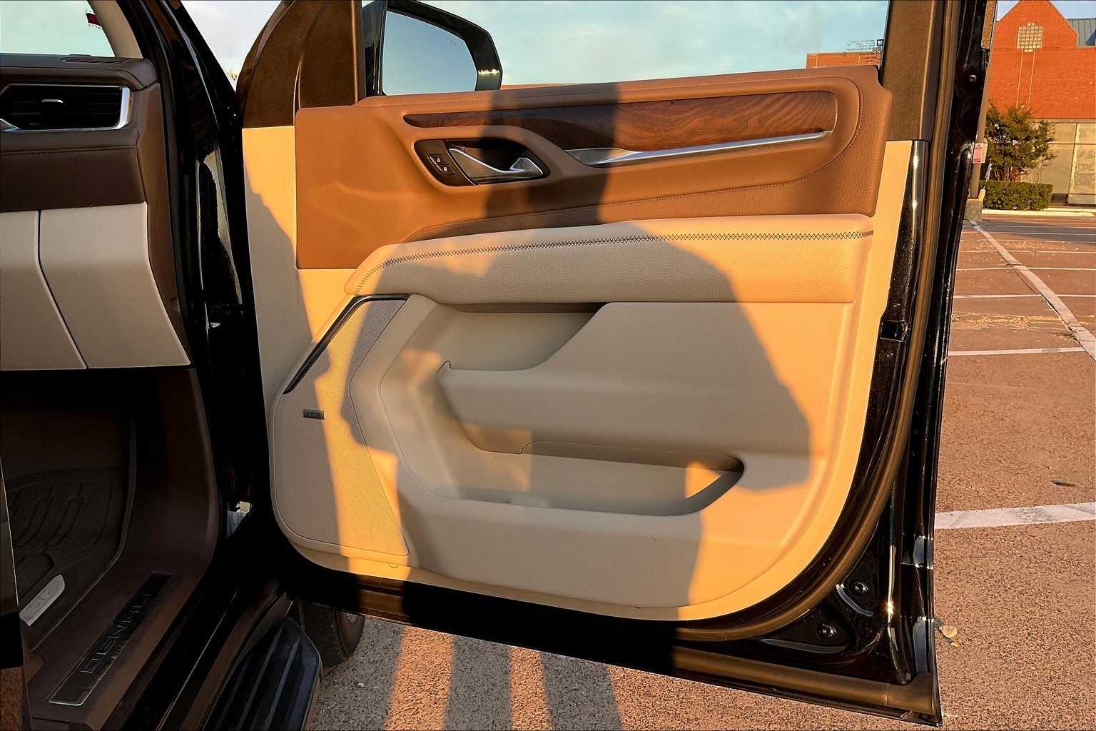 Thumbnail: 2021 GMC Yukon - 28