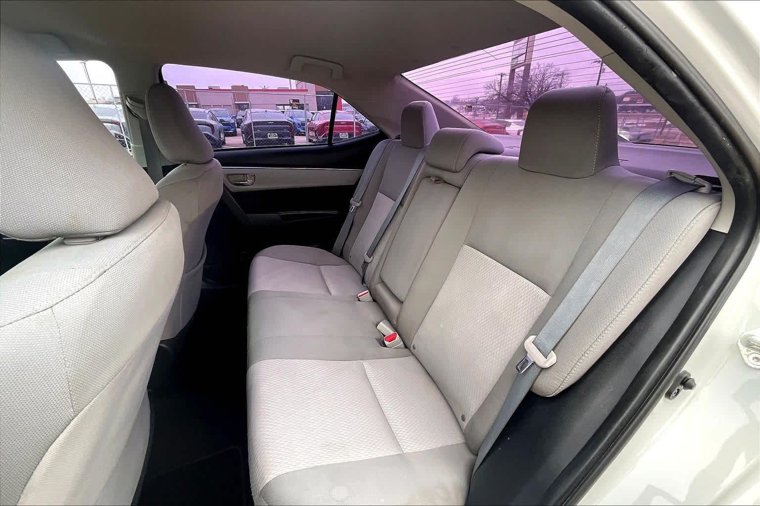 Thumbnail: 2015 Toyota Corolla - 29