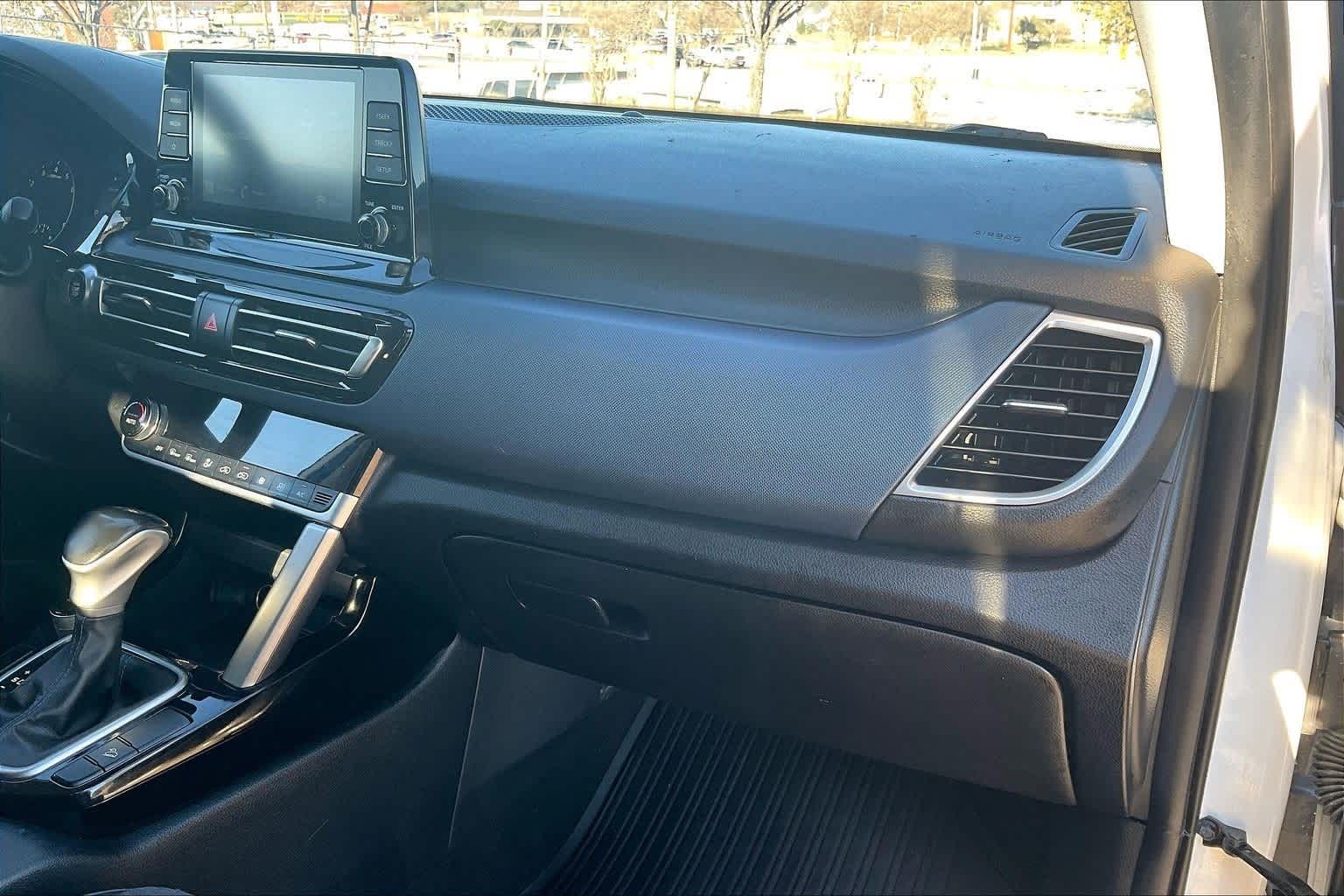 Thumbnail: 2023 Kia Seltos - 21