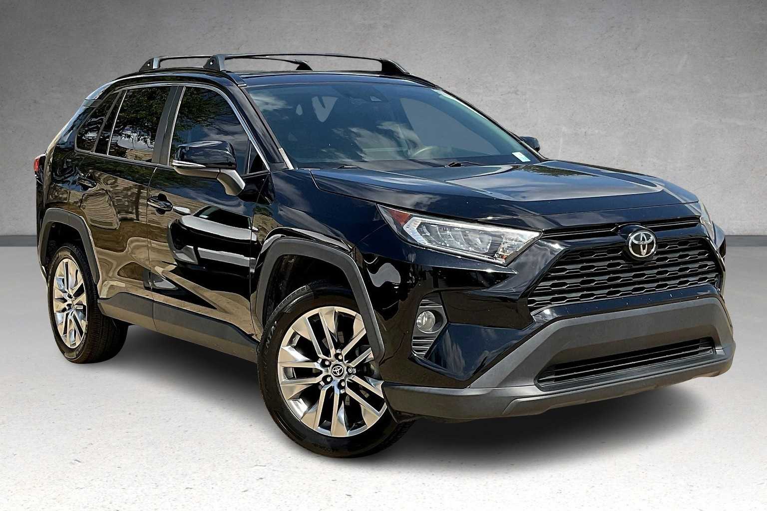 Thumbnail: 2021 Toyota RAV4 - 21