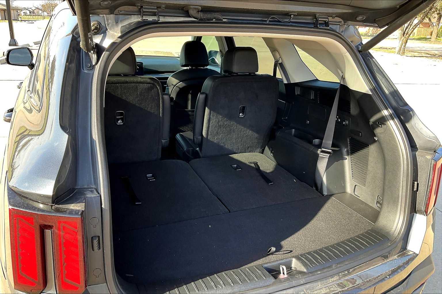 Thumbnail: 2024 Kia Sorento - 18