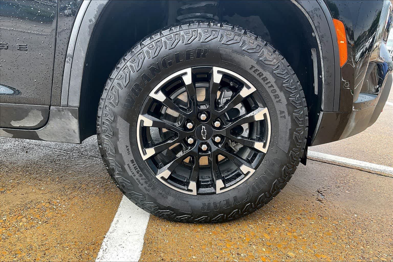 Thumbnail: 2024 Chevrolet Traverse - 8