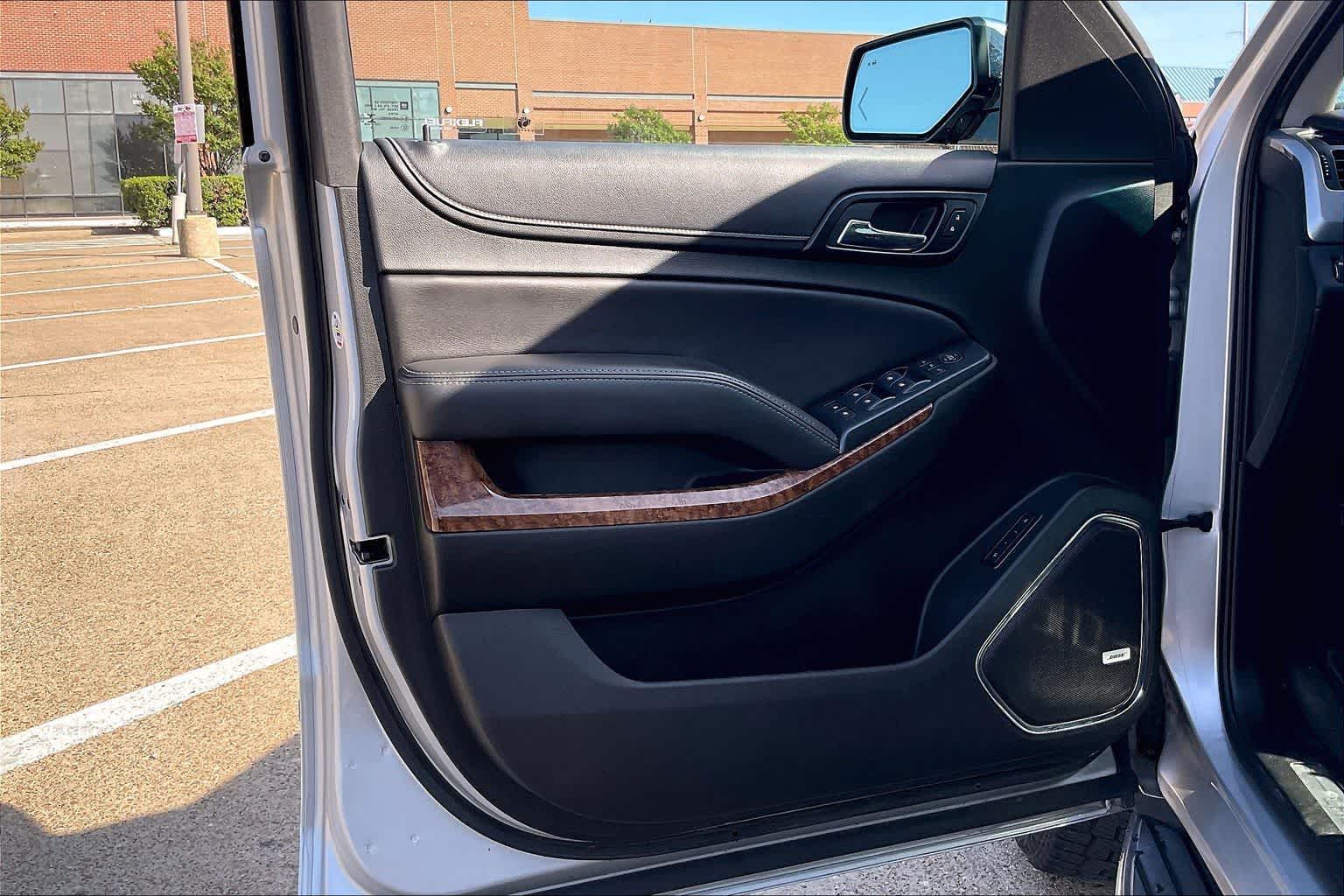 Thumbnail: 2019 Chevrolet Tahoe - 27