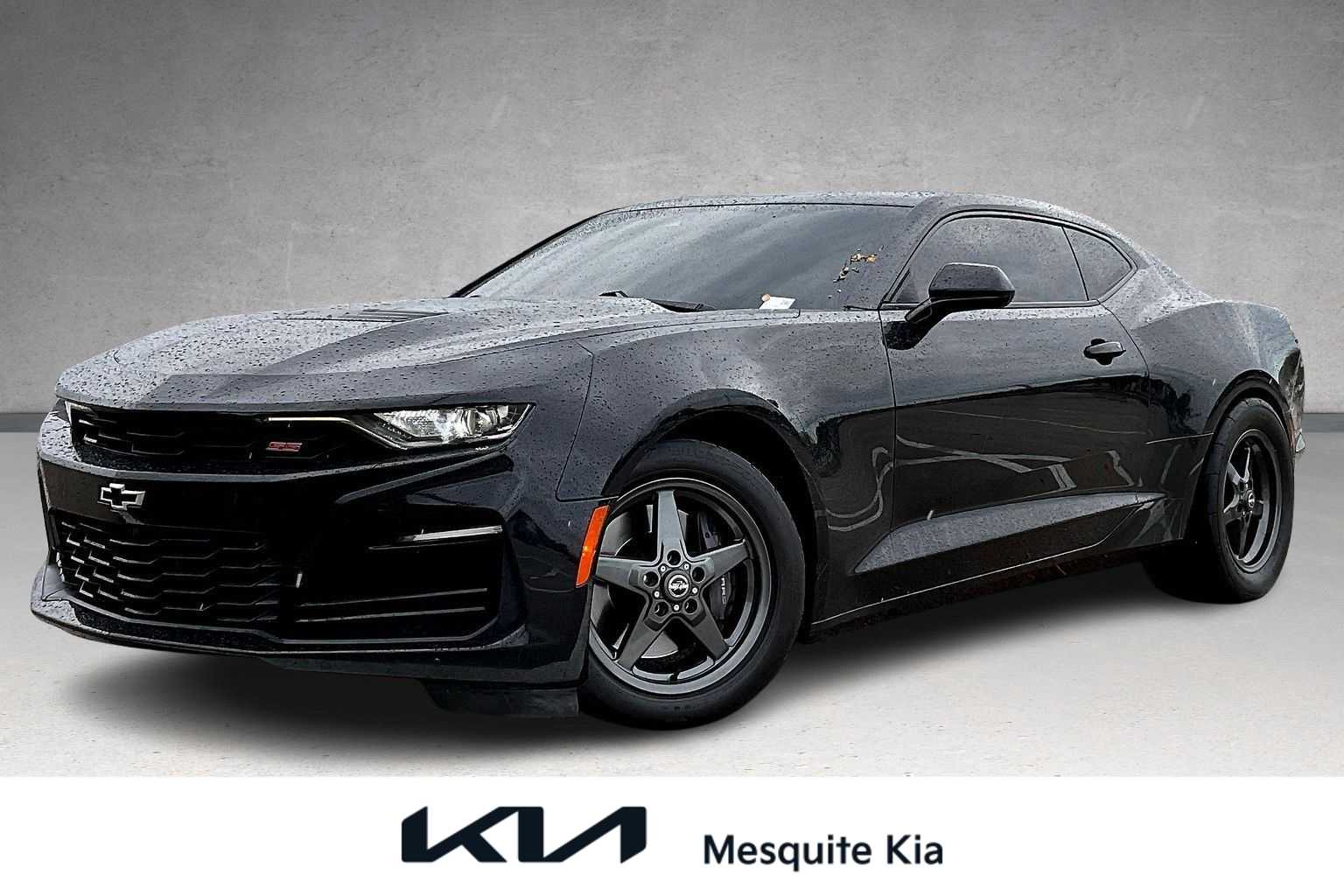 Thumbnail: 2019 Chevrolet Camaro - 1