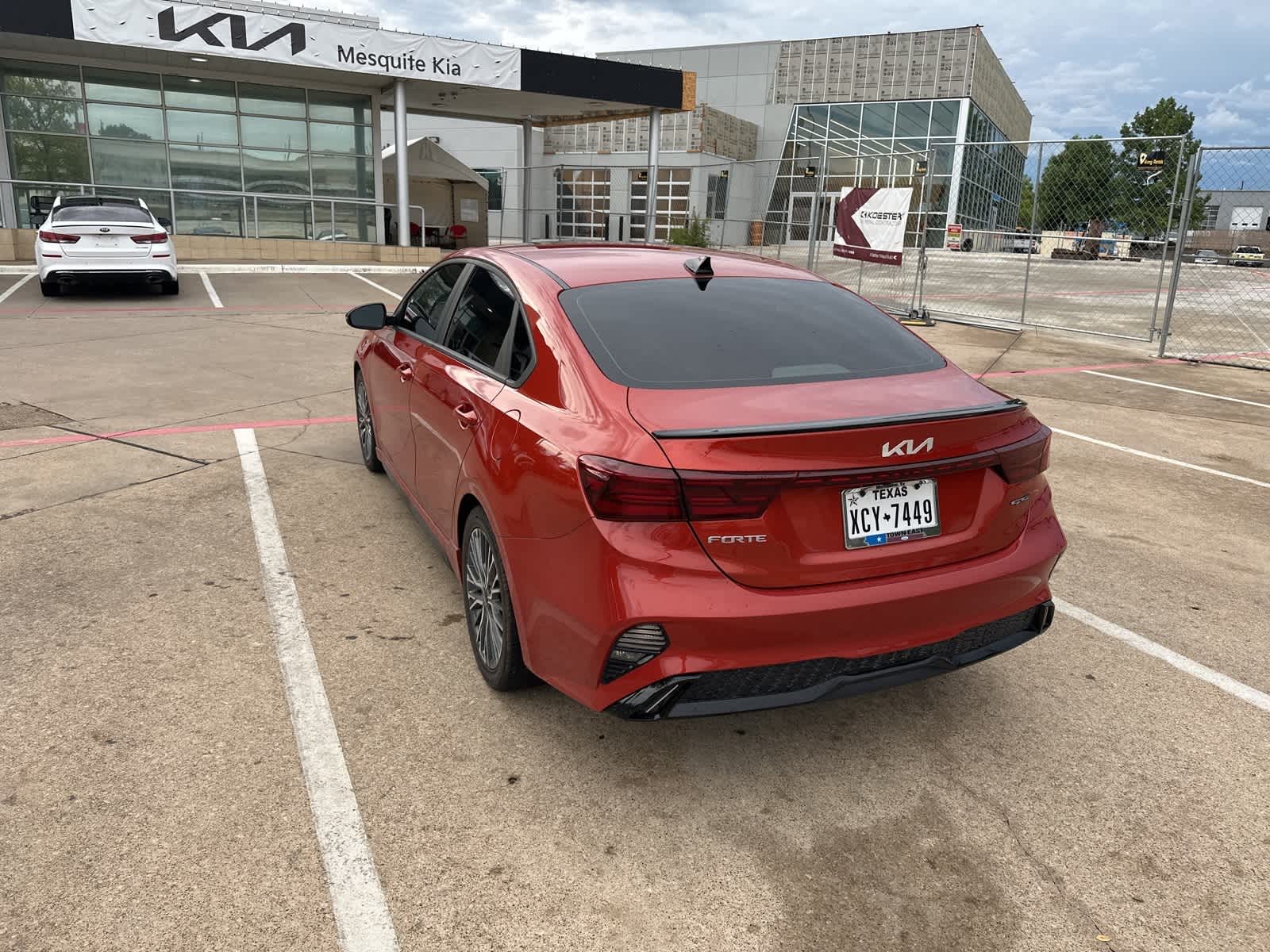 Thumbnail: 2022 Kia Forte - 4