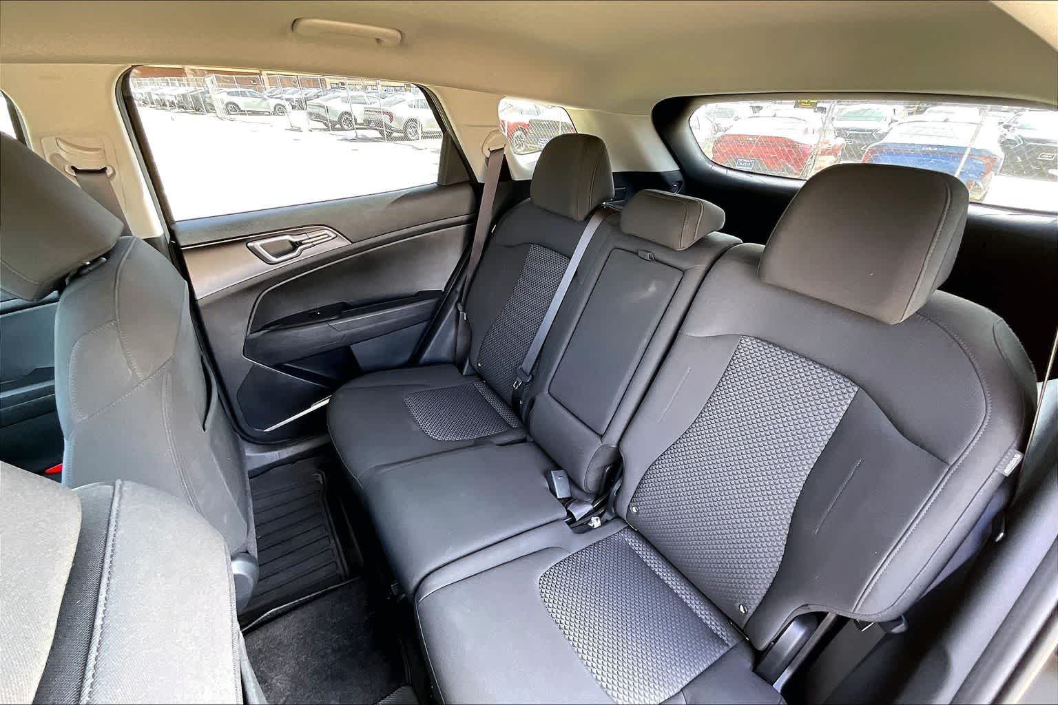 Thumbnail: 2026 Kia Sportage - 28