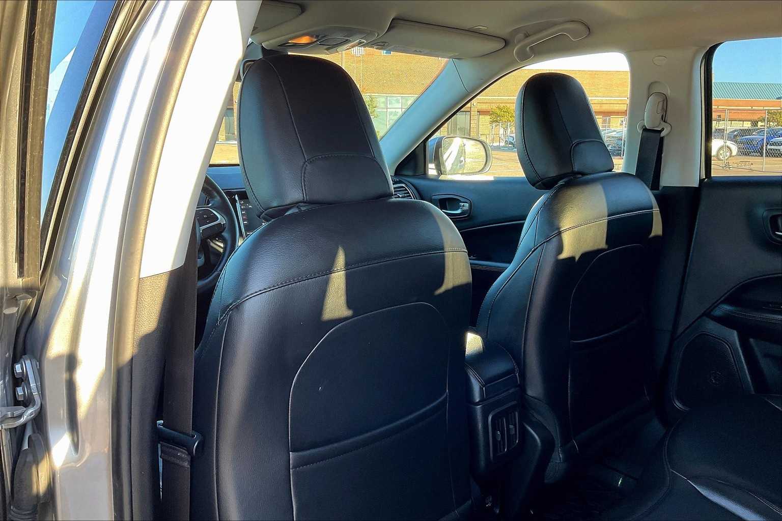 Thumbnail: 2019 Jeep Compass - 12