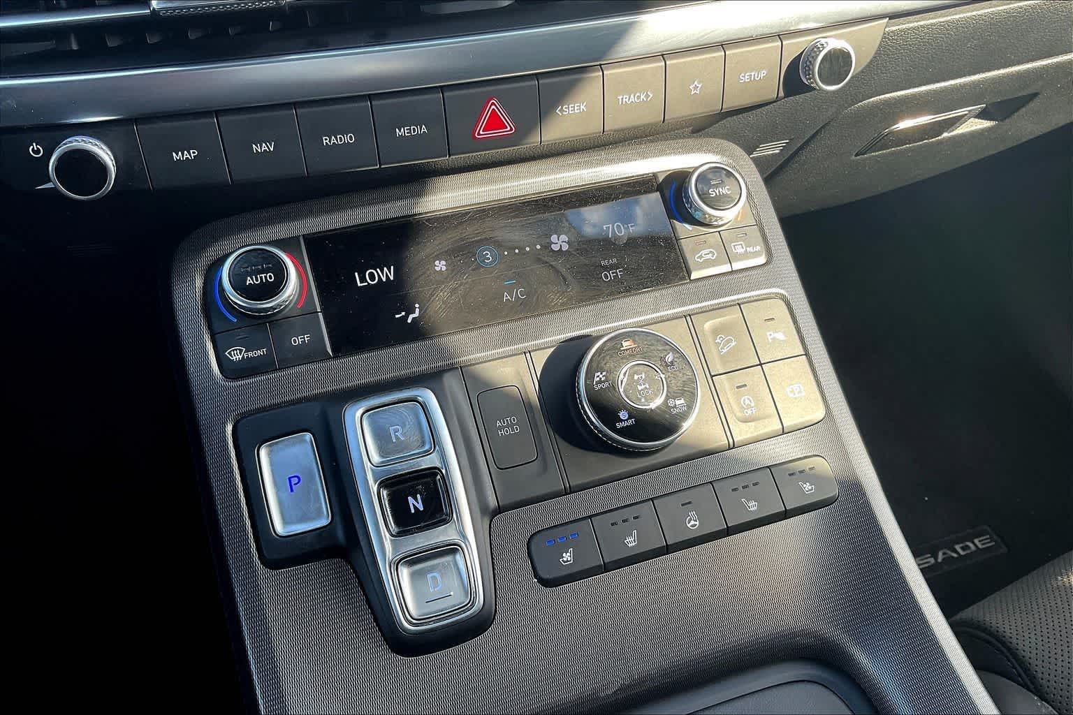 Thumbnail: 2025 Hyundai Palisade - 16