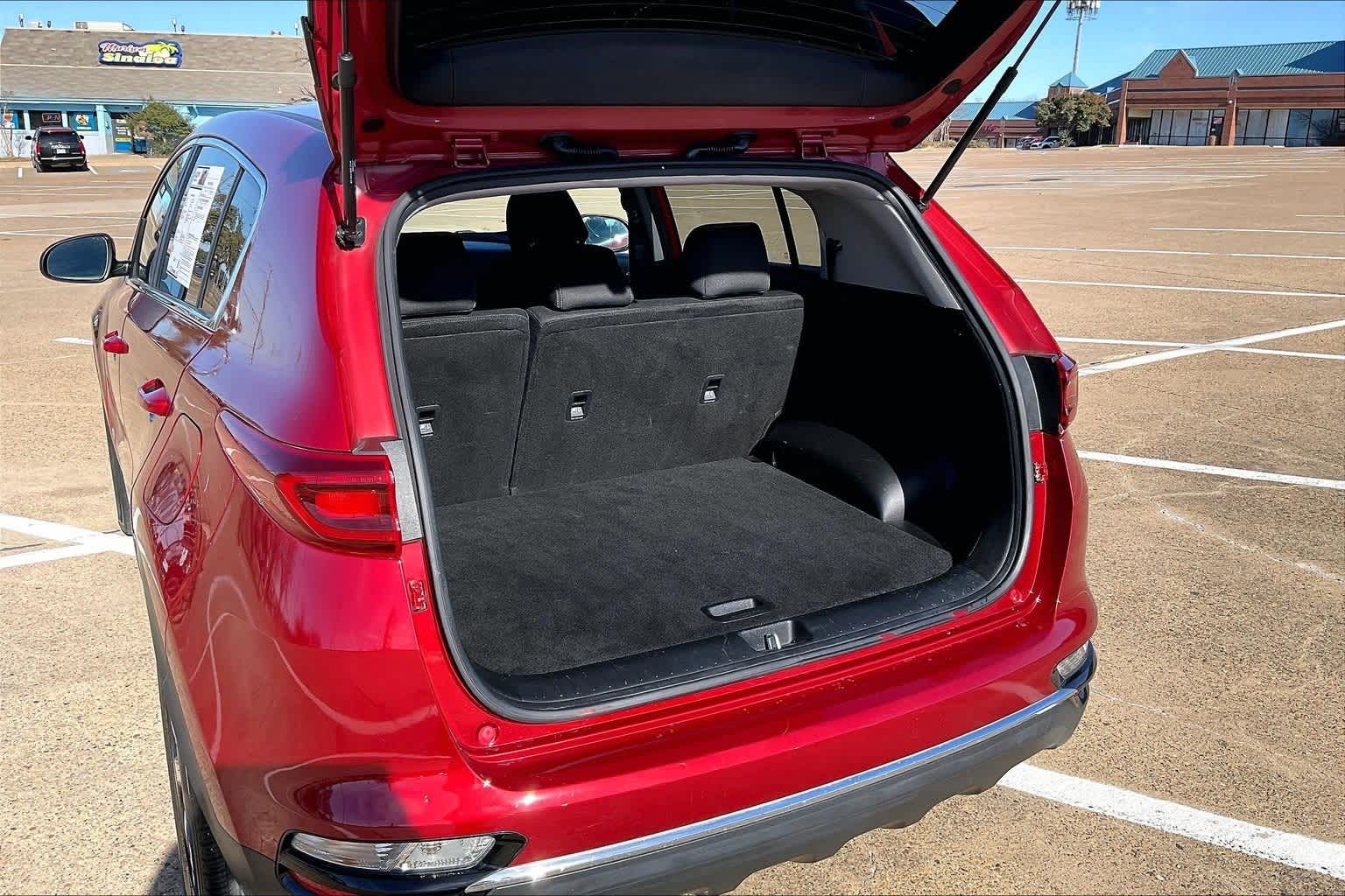 Thumbnail: 2022 Kia Sportage - 17