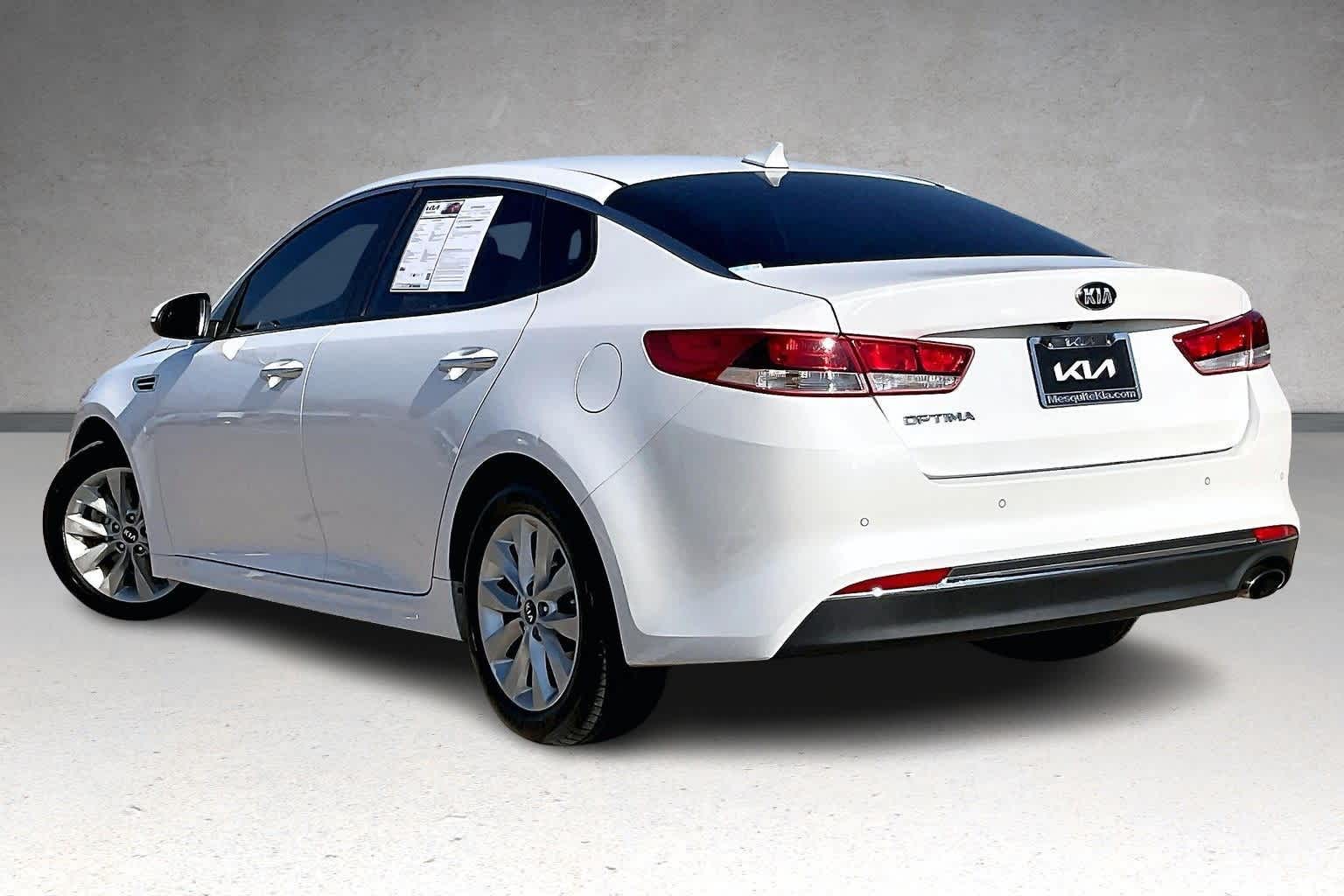 Thumbnail: 2018 Kia Optima - 4