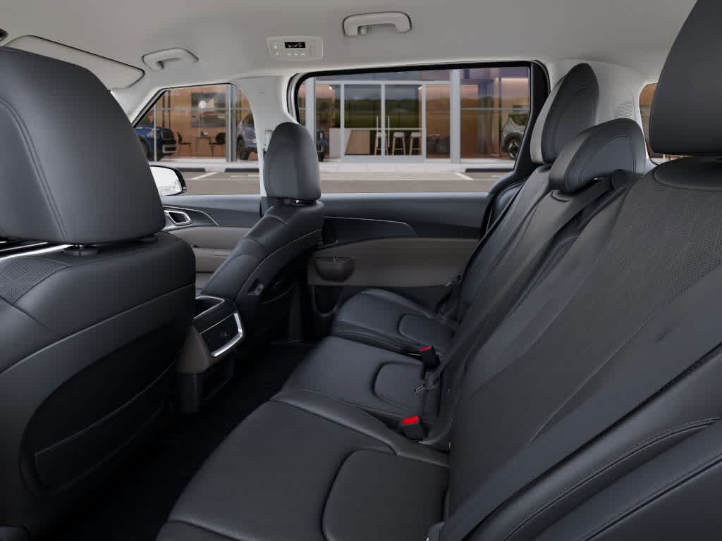 2025 Kia Carnival LXS 18