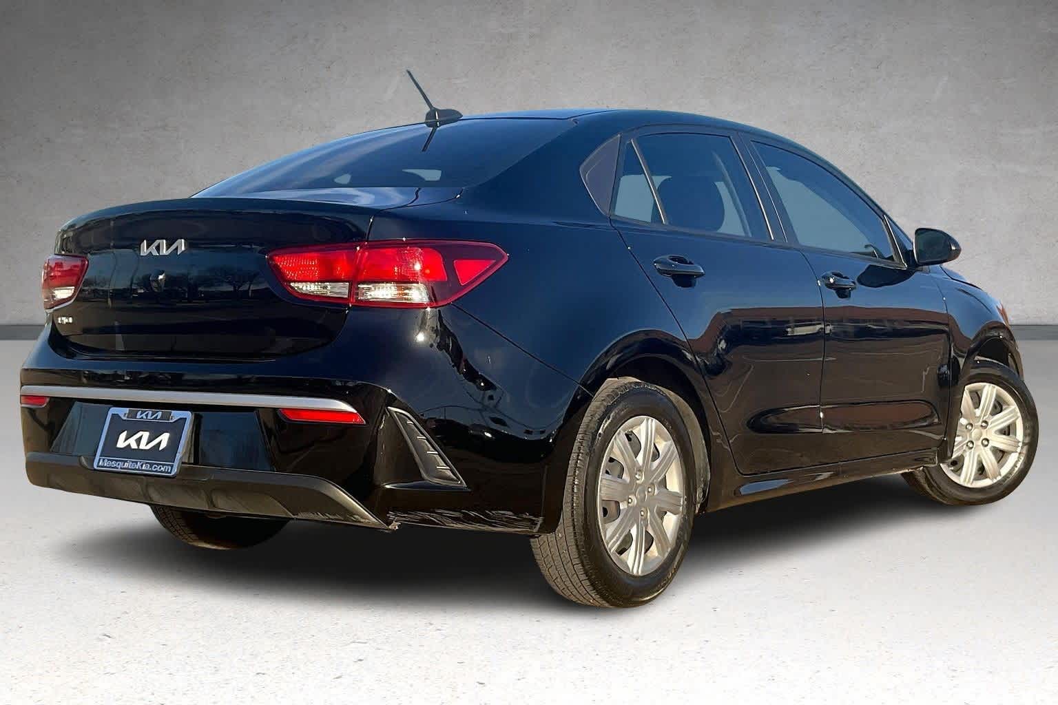 Thumbnail: 2023 Kia Rio - 17