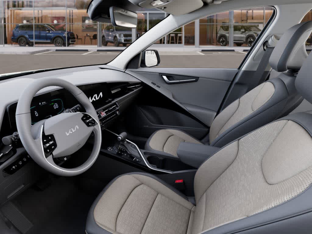 Thumbnail: 2025 Kia Niro - 17