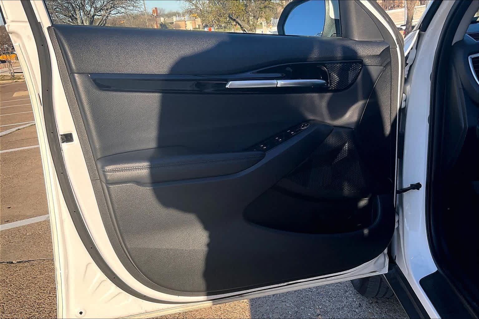 Thumbnail: 2023 Kia Seltos - 25