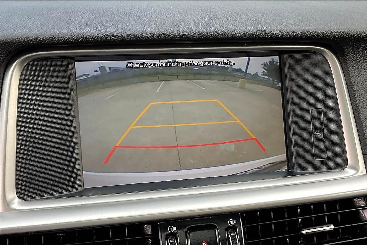 Thumbnail: 2020 Kia Optima - 26