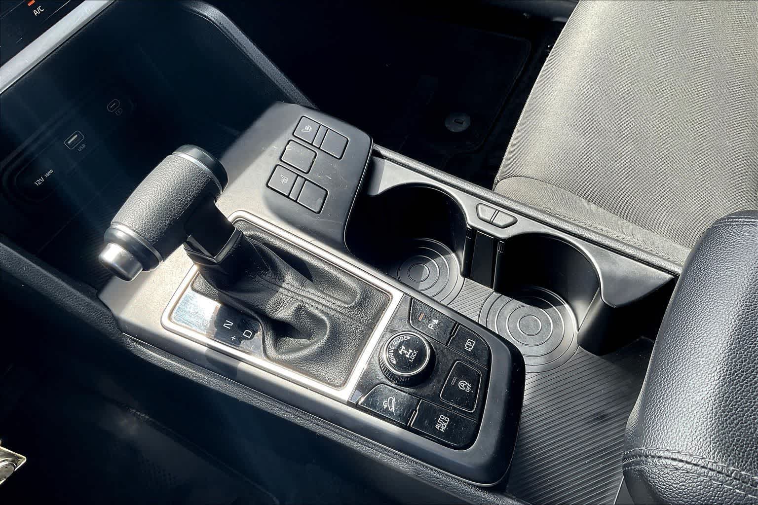 Thumbnail: 2024 Kia Sportage - 16