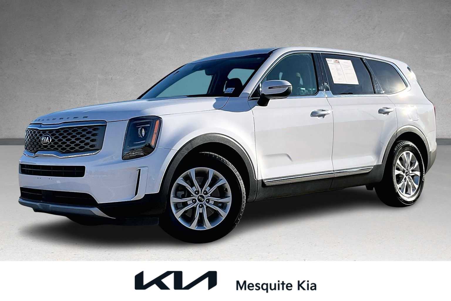 2021 Kia Telluride LX's photo
