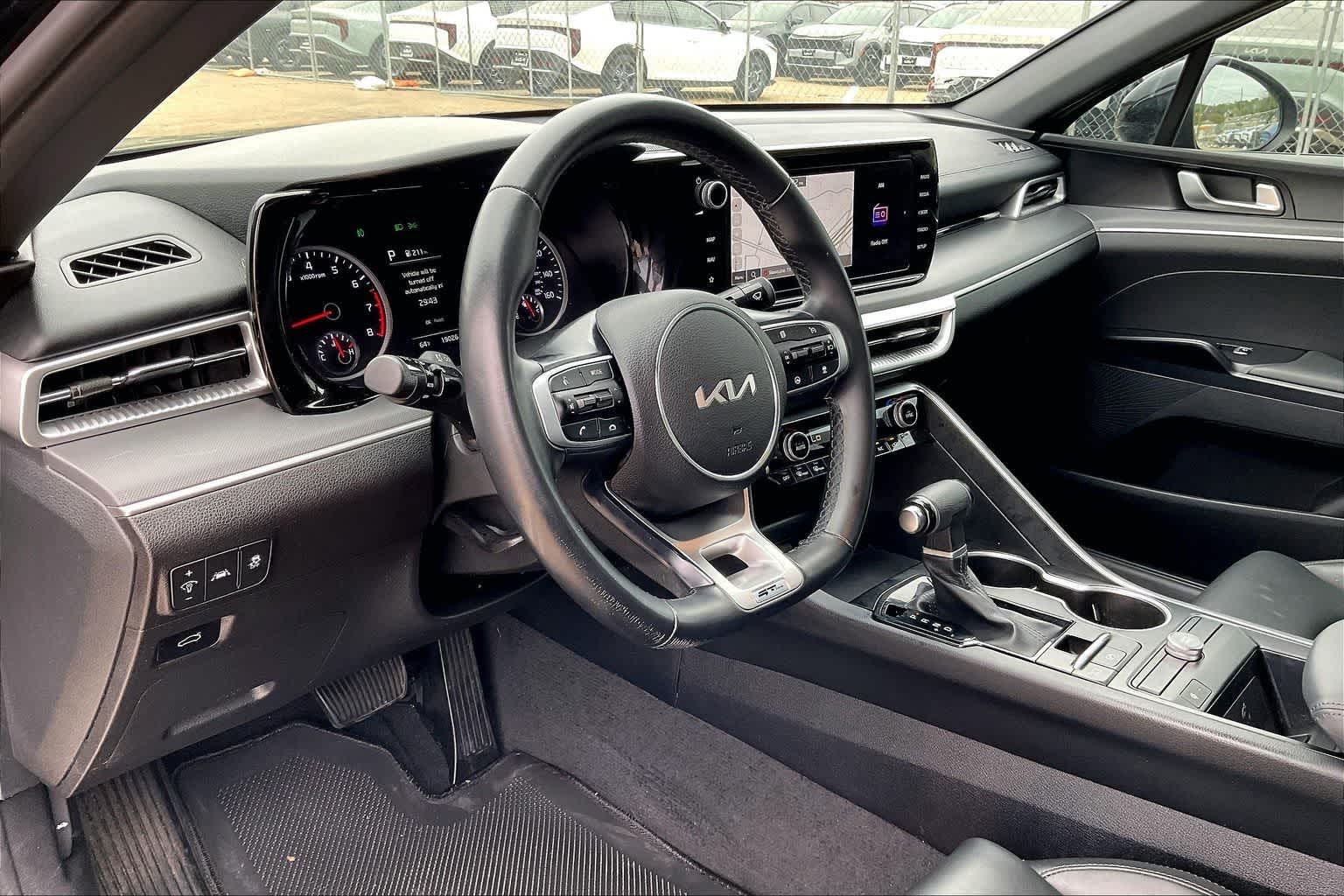 Thumbnail: 2023 Kia K5 - 2