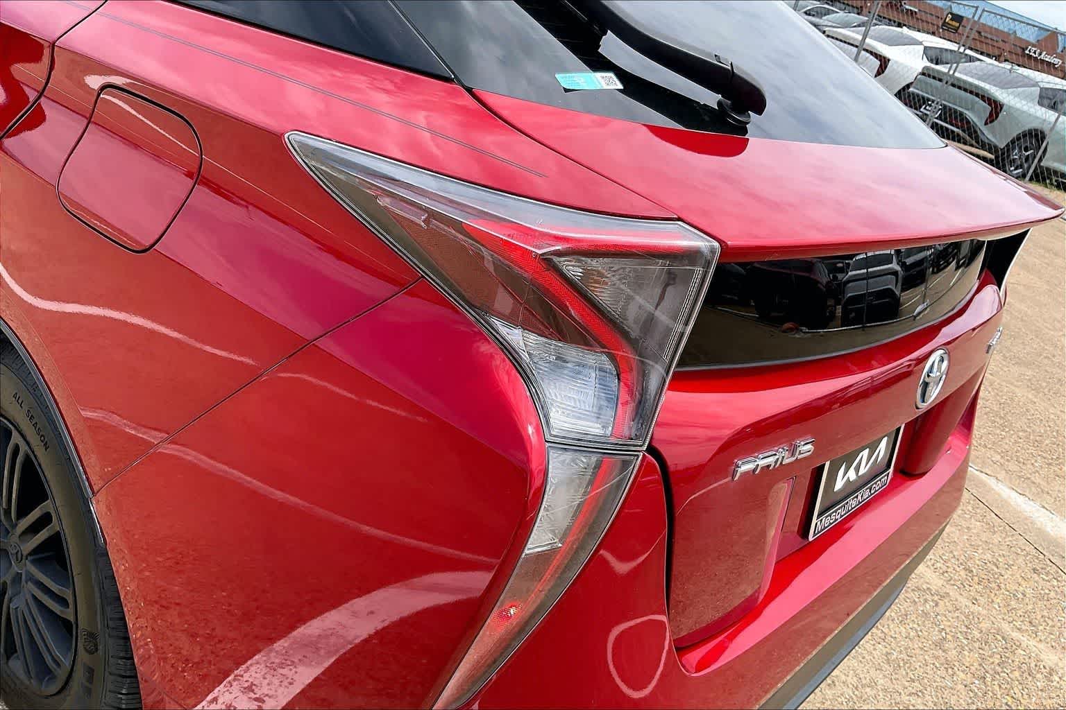 Thumbnail: 2017 Toyota Prius - 31
