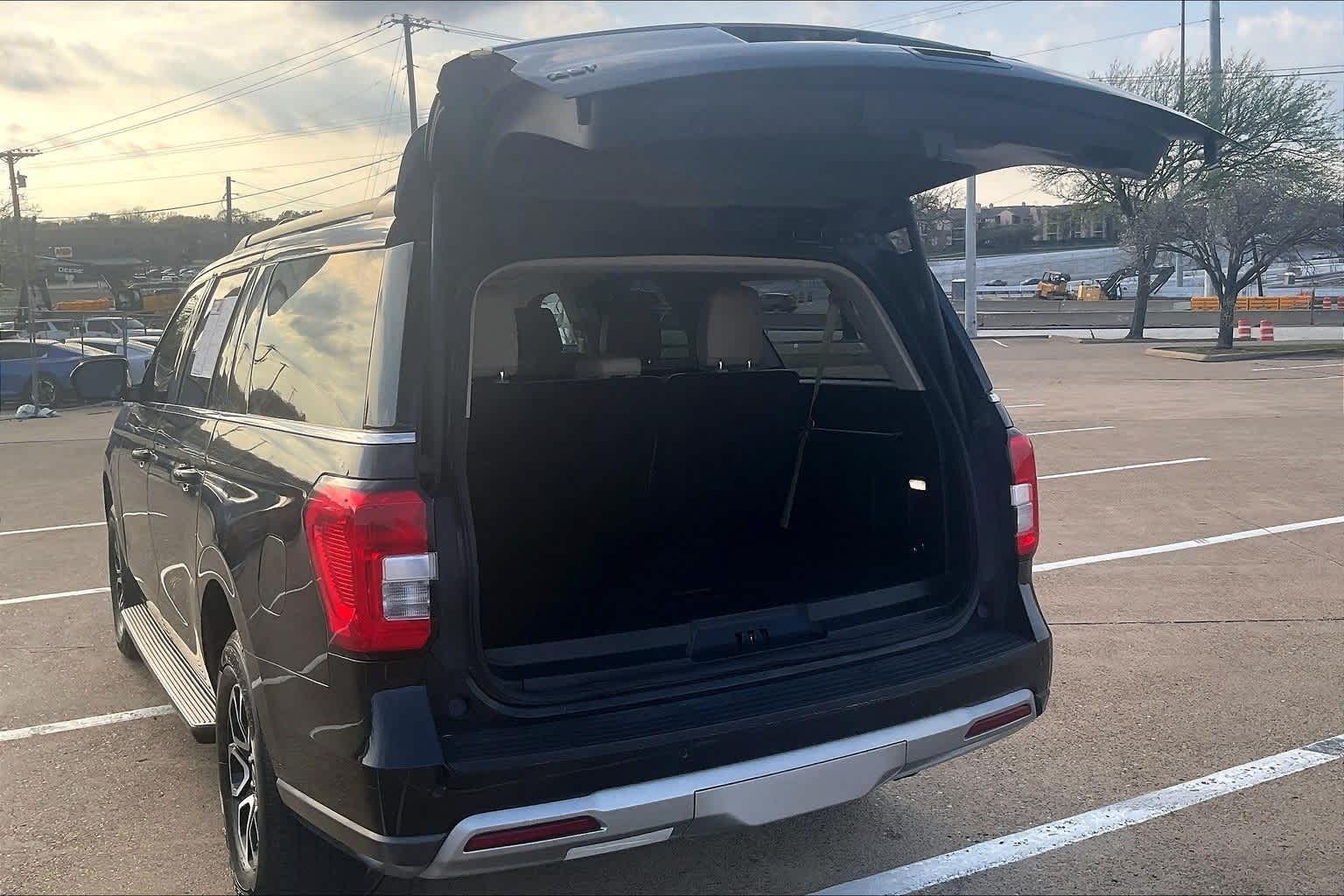 Thumbnail: 2024 Ford Expedition MAX - 17