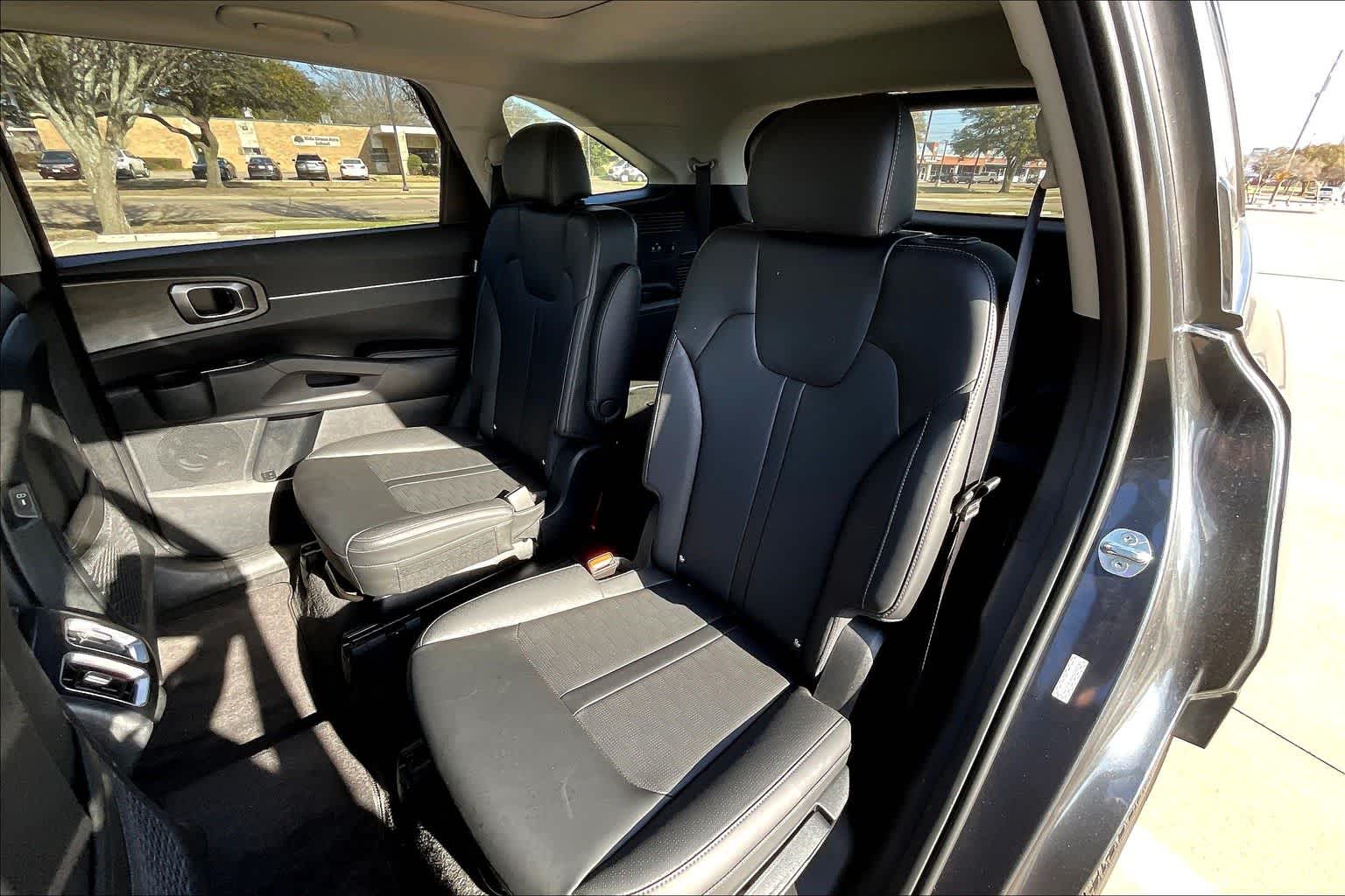 Thumbnail: 2024 Kia Sorento - 29