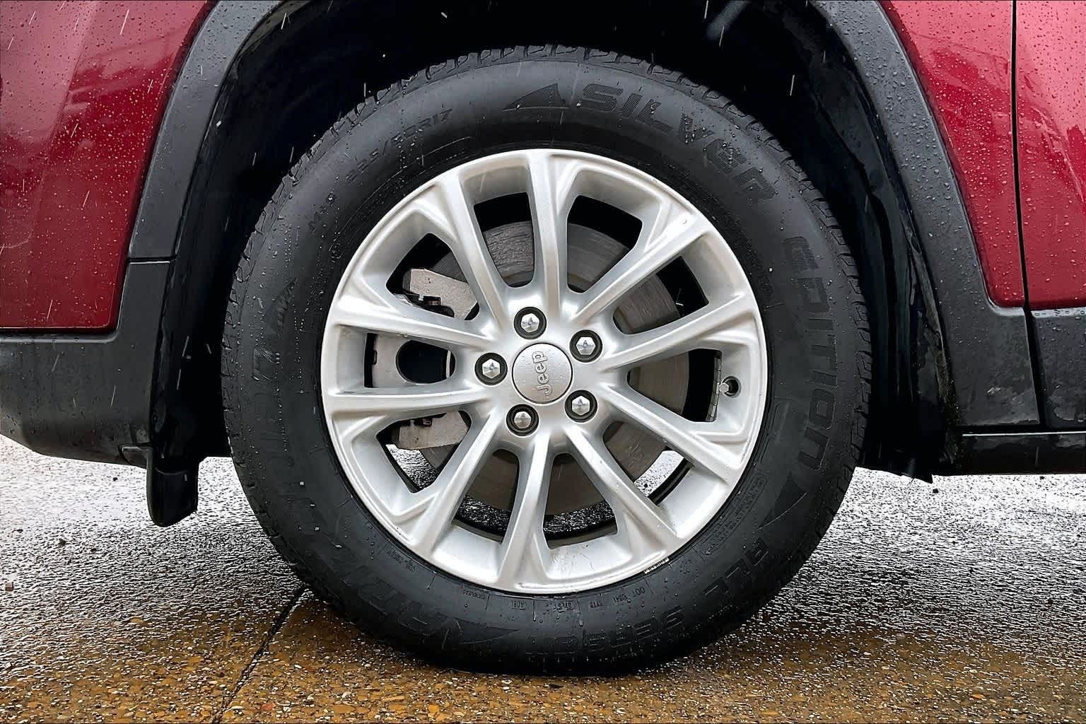 Thumbnail: 2021 Jeep Cherokee - 8