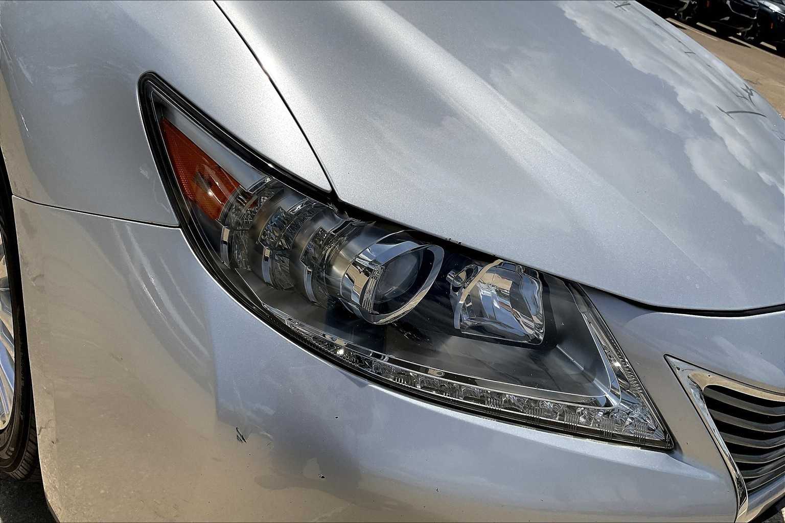 Thumbnail: 2015 Lexus ES - 31
