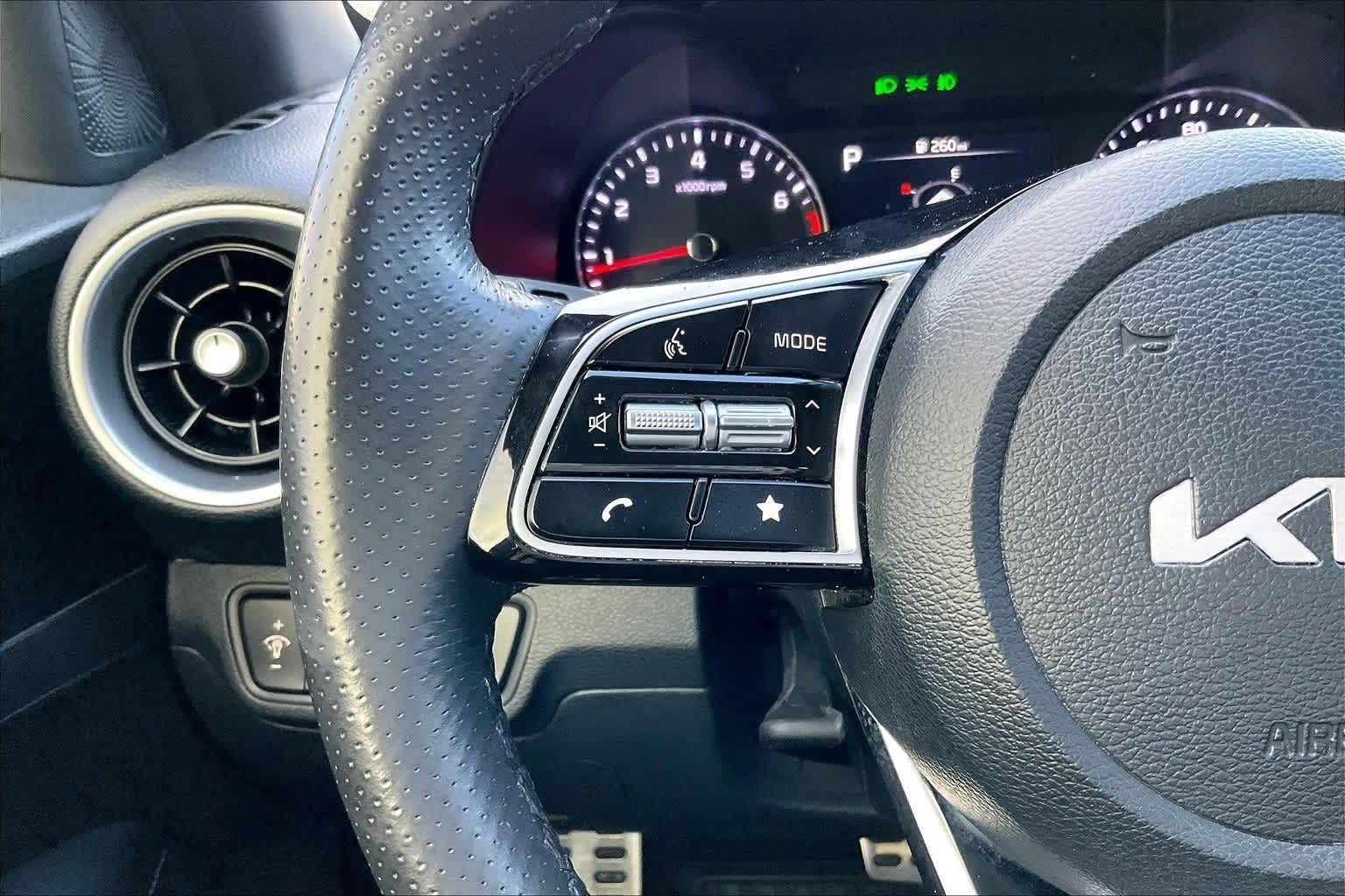 Thumbnail: 2024 Kia Forte - 24