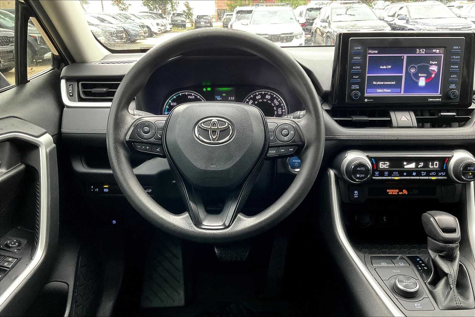 Thumbnail: 2022 Toyota RAV4 - 14