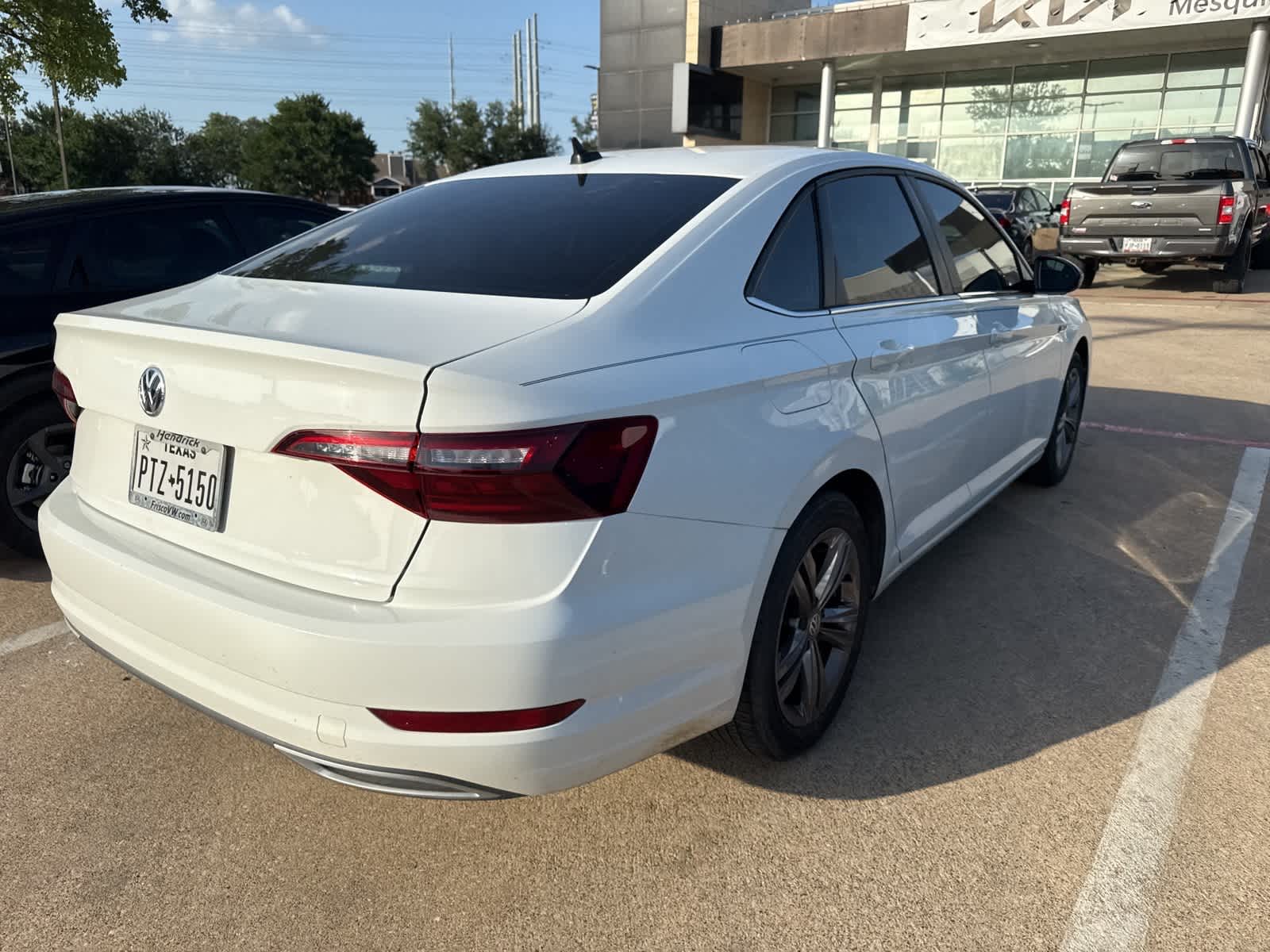 Thumbnail: 2021 Volkswagen Jetta - 4