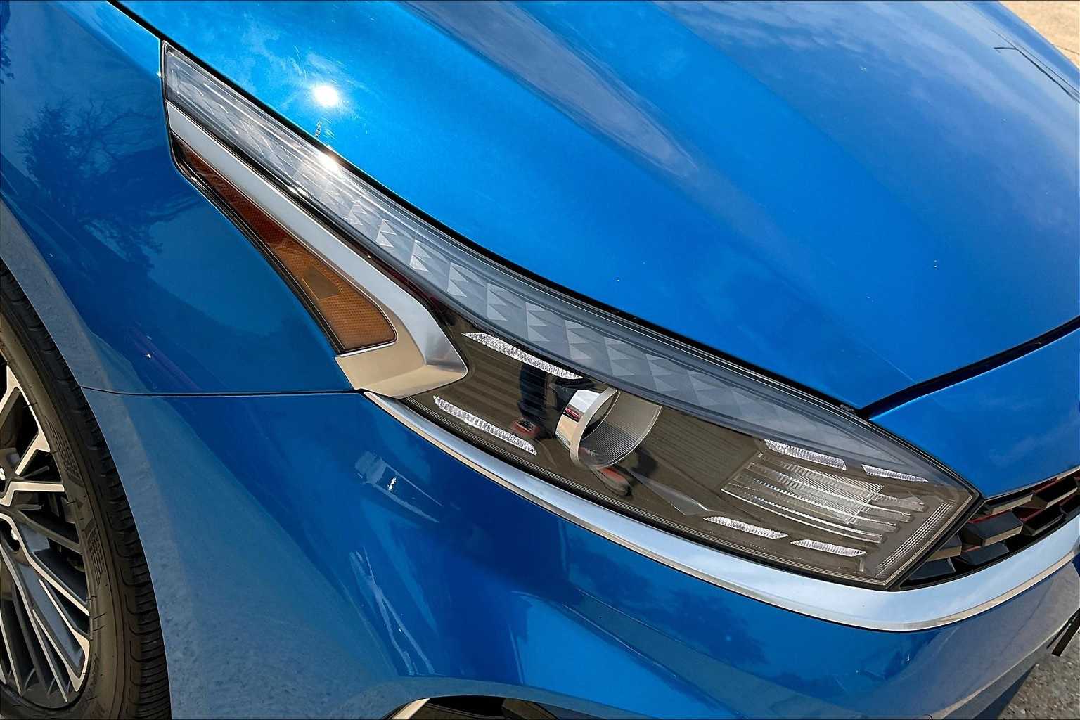 Thumbnail: 2023 Kia Forte - 28