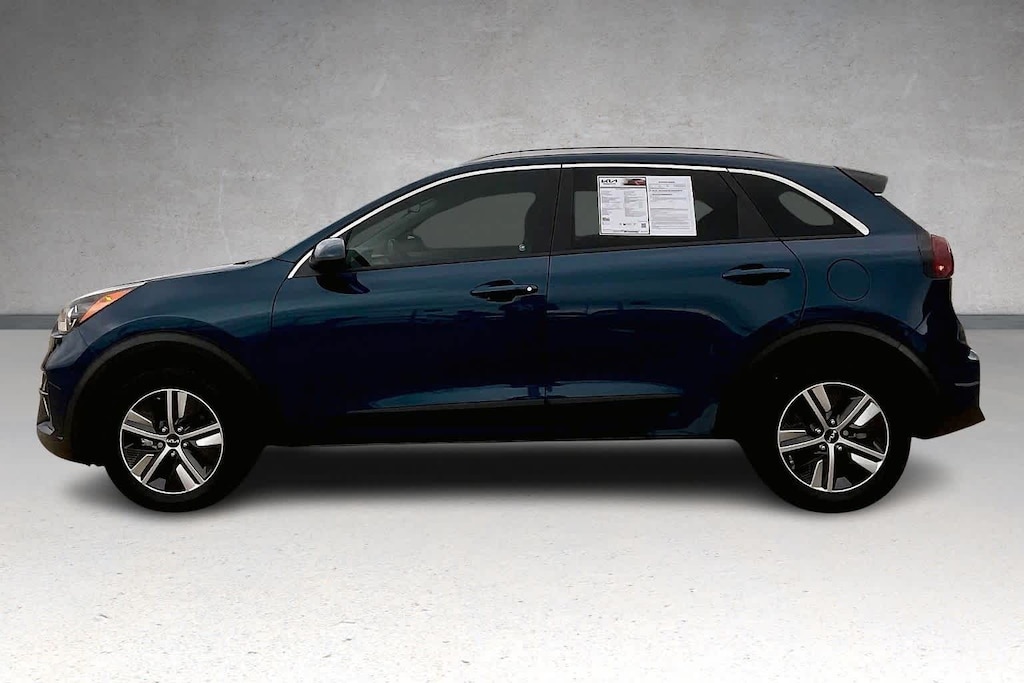 Certified 2022 Kia Niro LXS SE SUV
