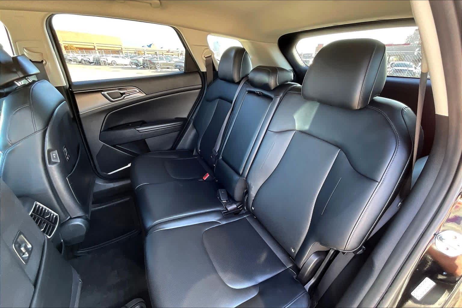 Thumbnail: 2023 Kia Sportage - 28