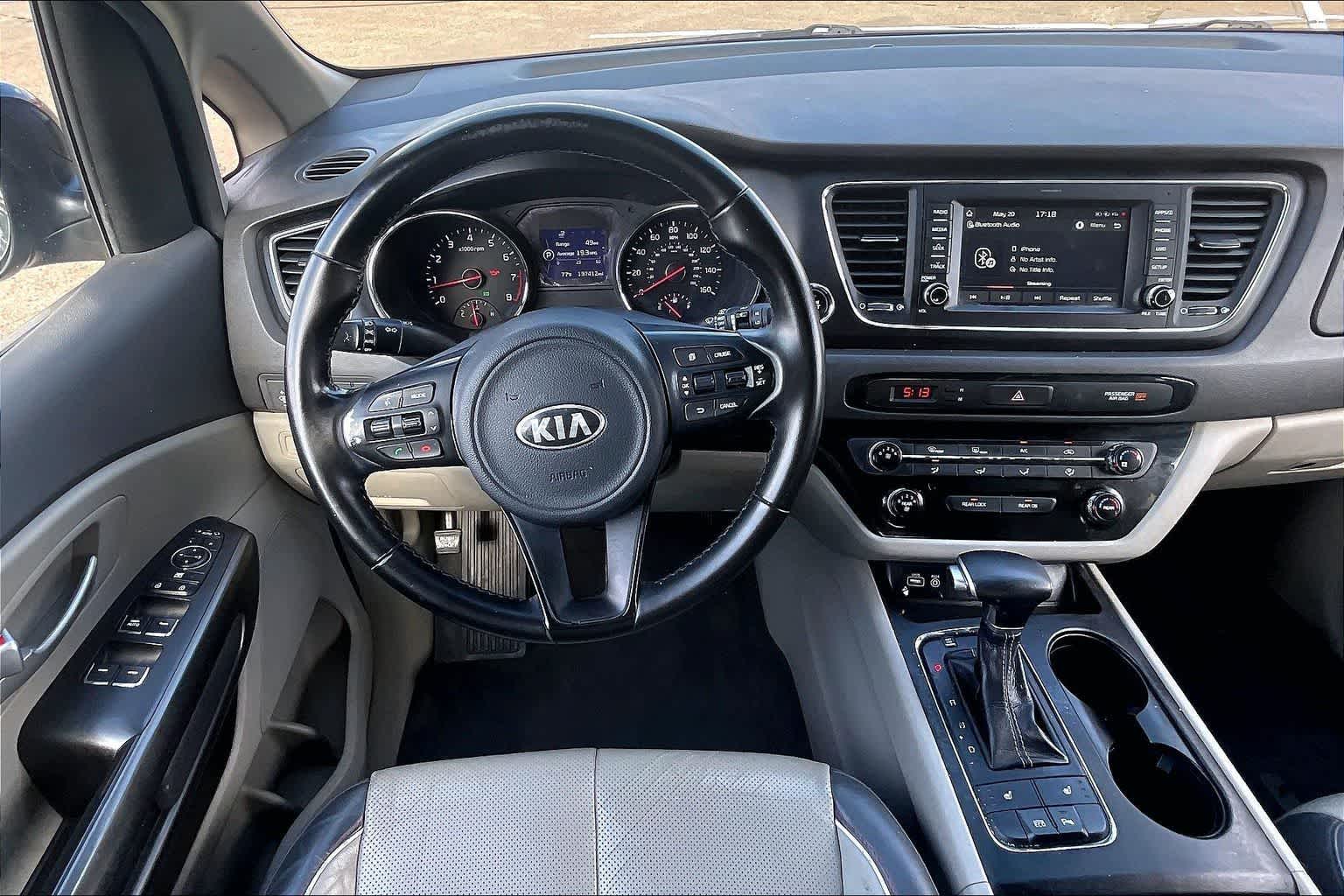 Thumbnail: 2017 Kia Sedona - 13
