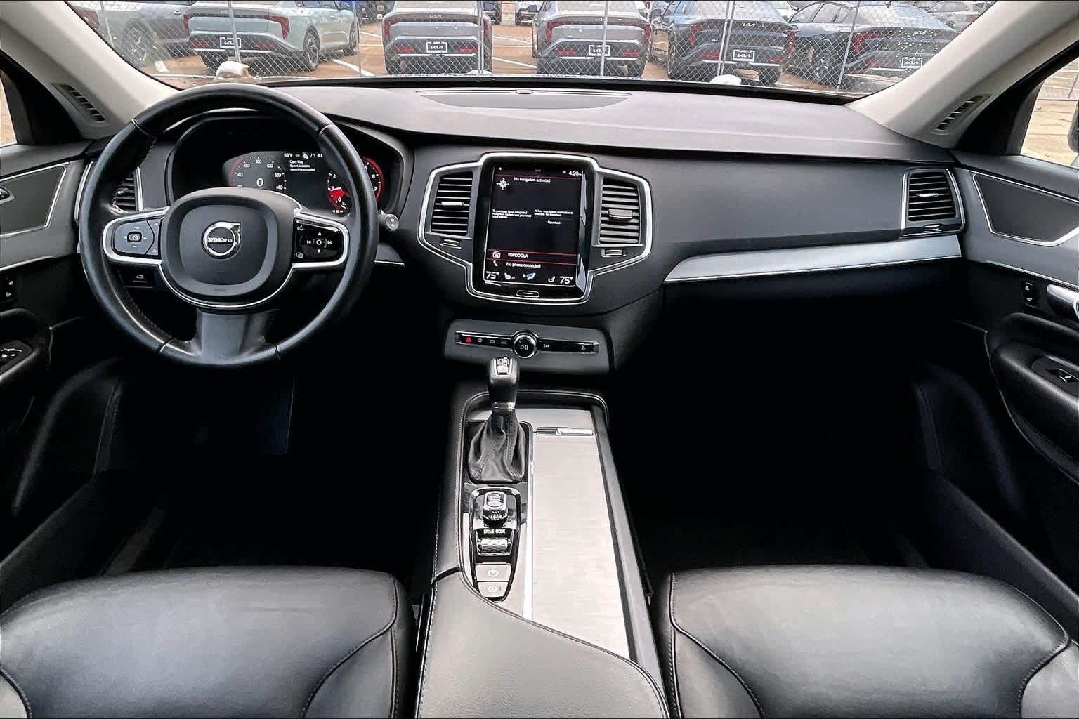 Thumbnail: 2021 Volvo XC90 - 10